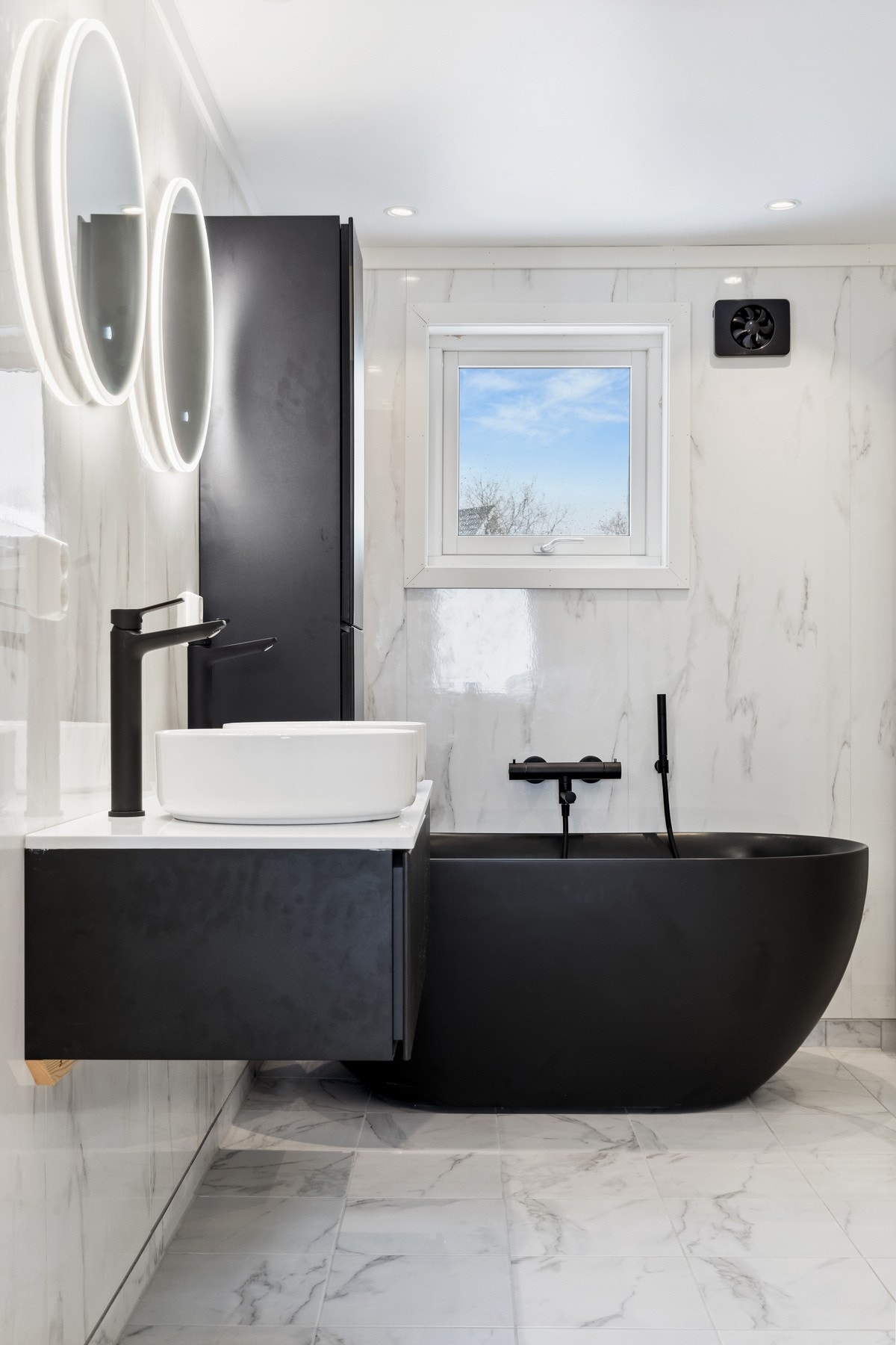 Varmekabler i gulv. Galleribilde