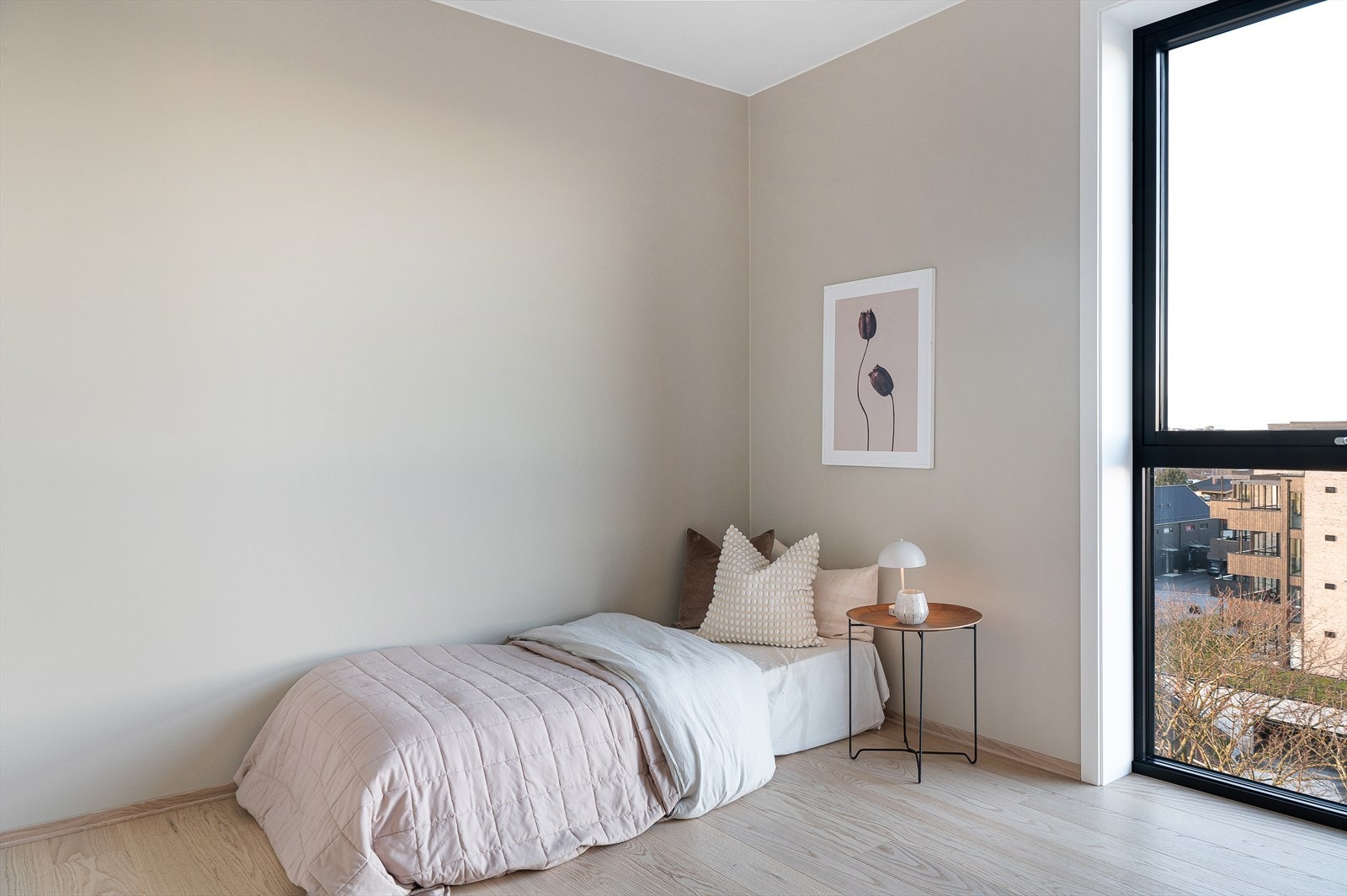 Soverom 2 (Bildet er hentet fra tilsvarende leilighet og ment som illustrasjon) Galleribilde