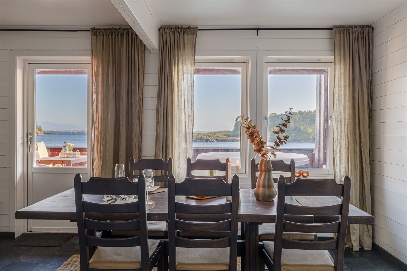 Nyt sjøutsikten fra spisestuen Galleribilde
