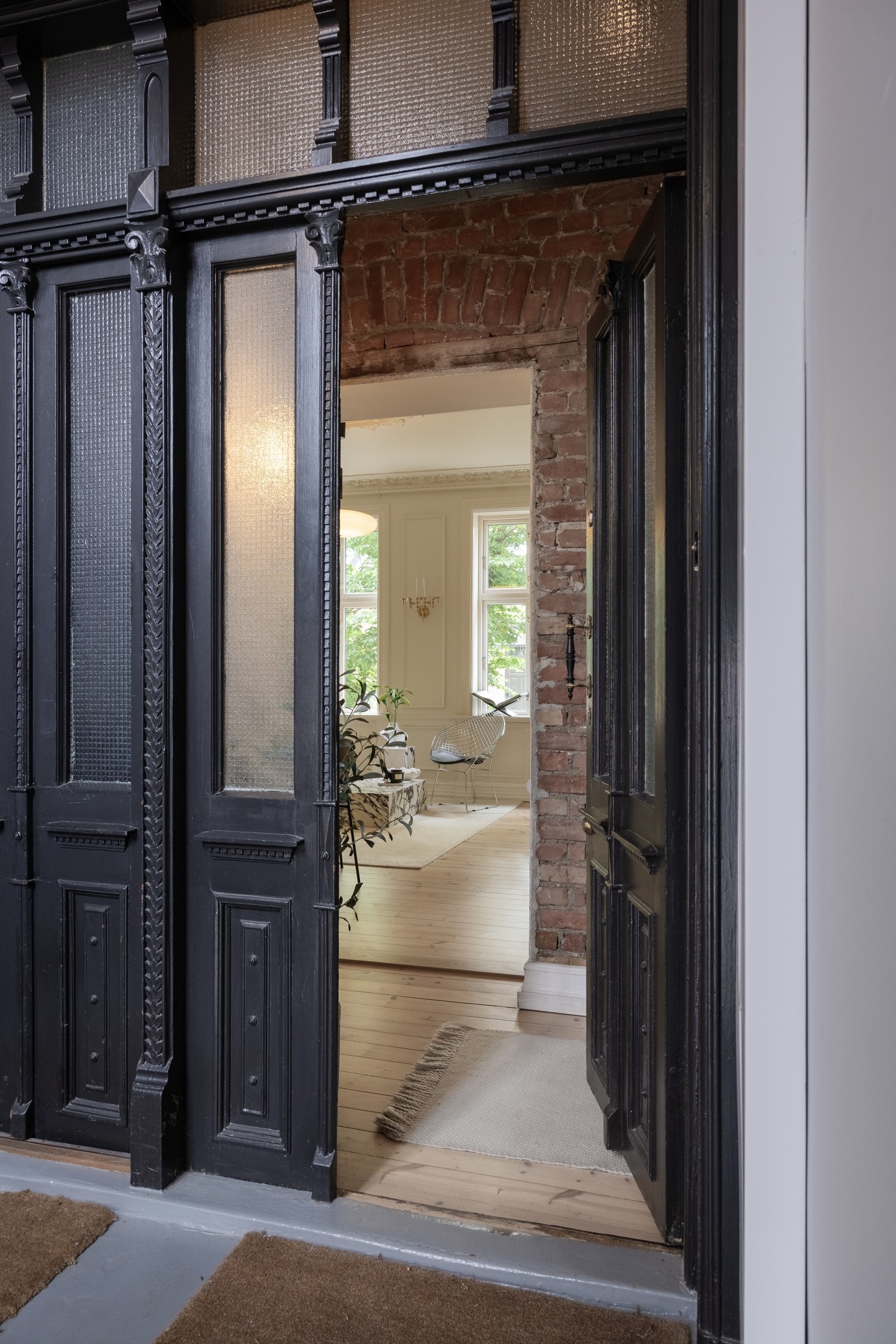 Stilren og delikat entrédør som gir et godt førsteinntrykk. Galleribilde