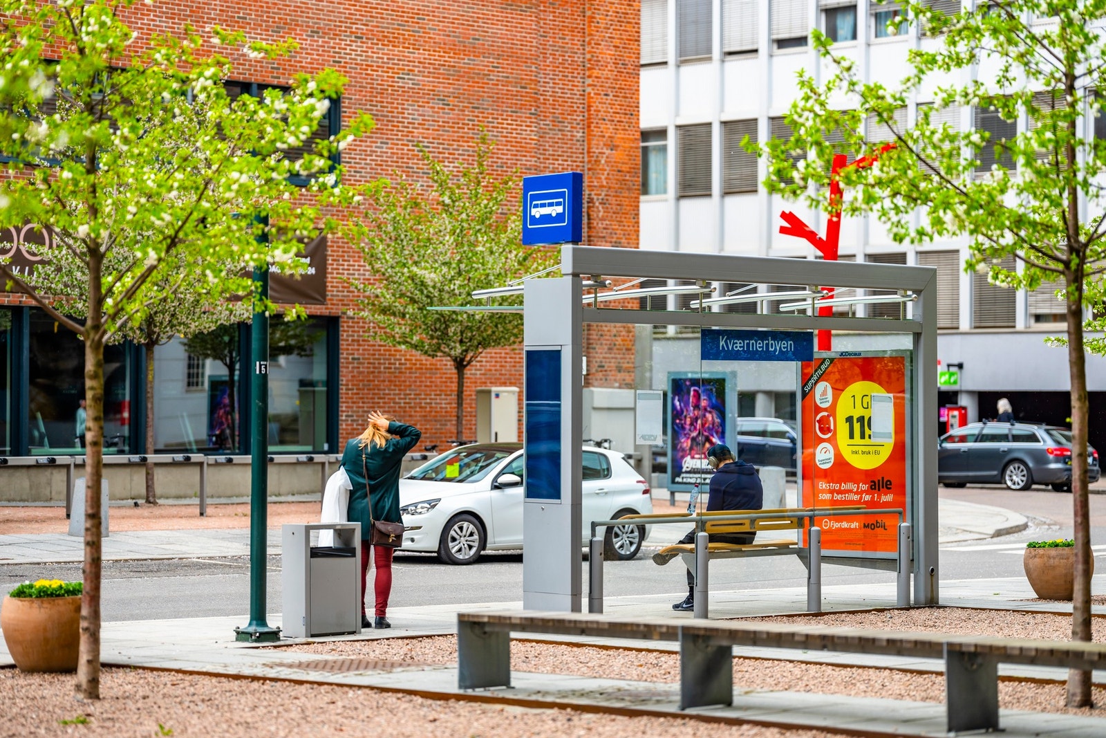 Buss nr. 54 går fra torget i Kværnerbyen. Galleribilde