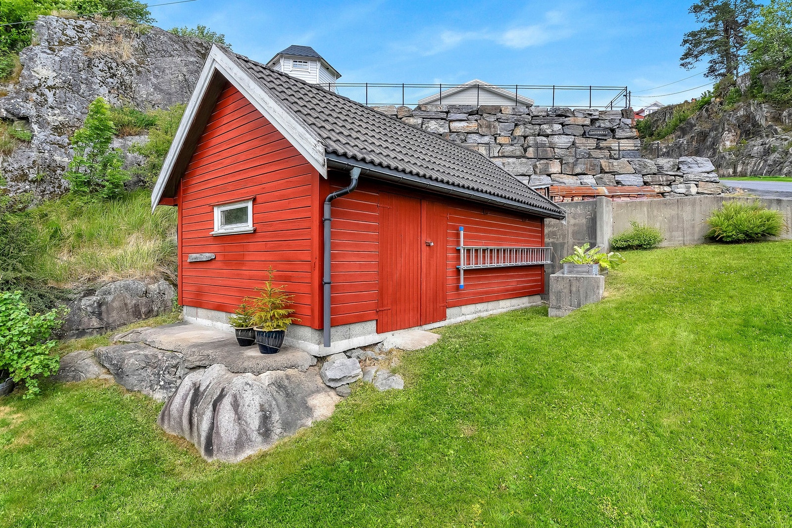 Skjulet/uthuset. Galleribilde