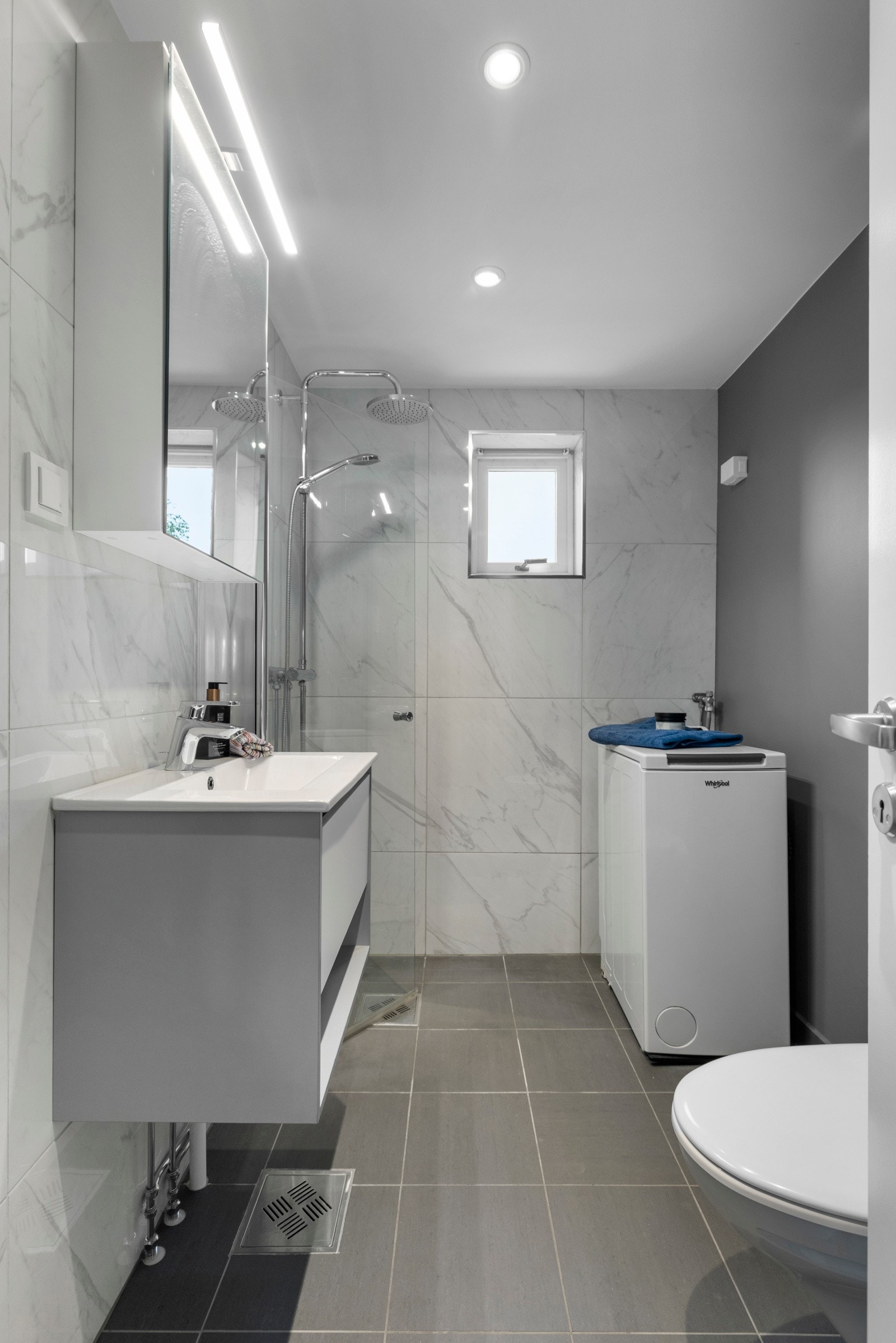 Et flott og moderne bad Galleribilde