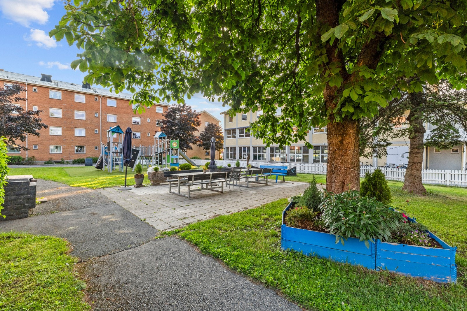 Alt lagt til rette for et trivelig og sosialt nabolag Galleribilde