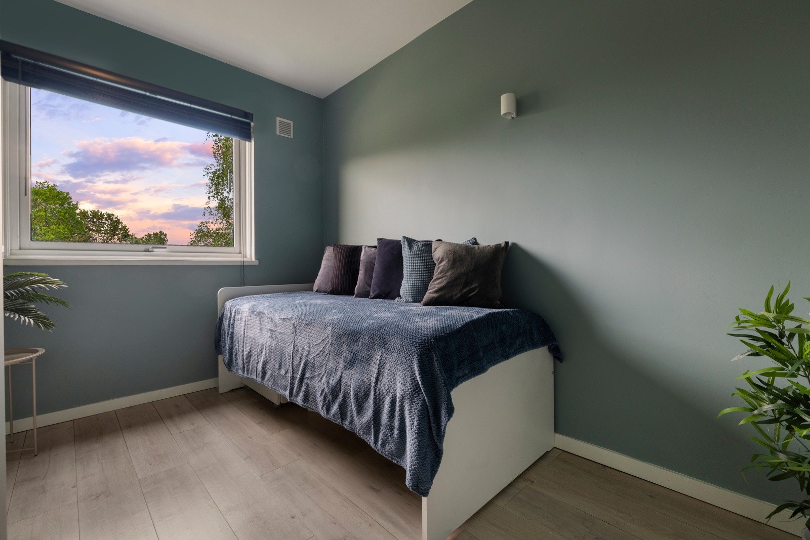 Rommet kan enkelt innredes til et arbeidsrom eller lignende Galleribilde