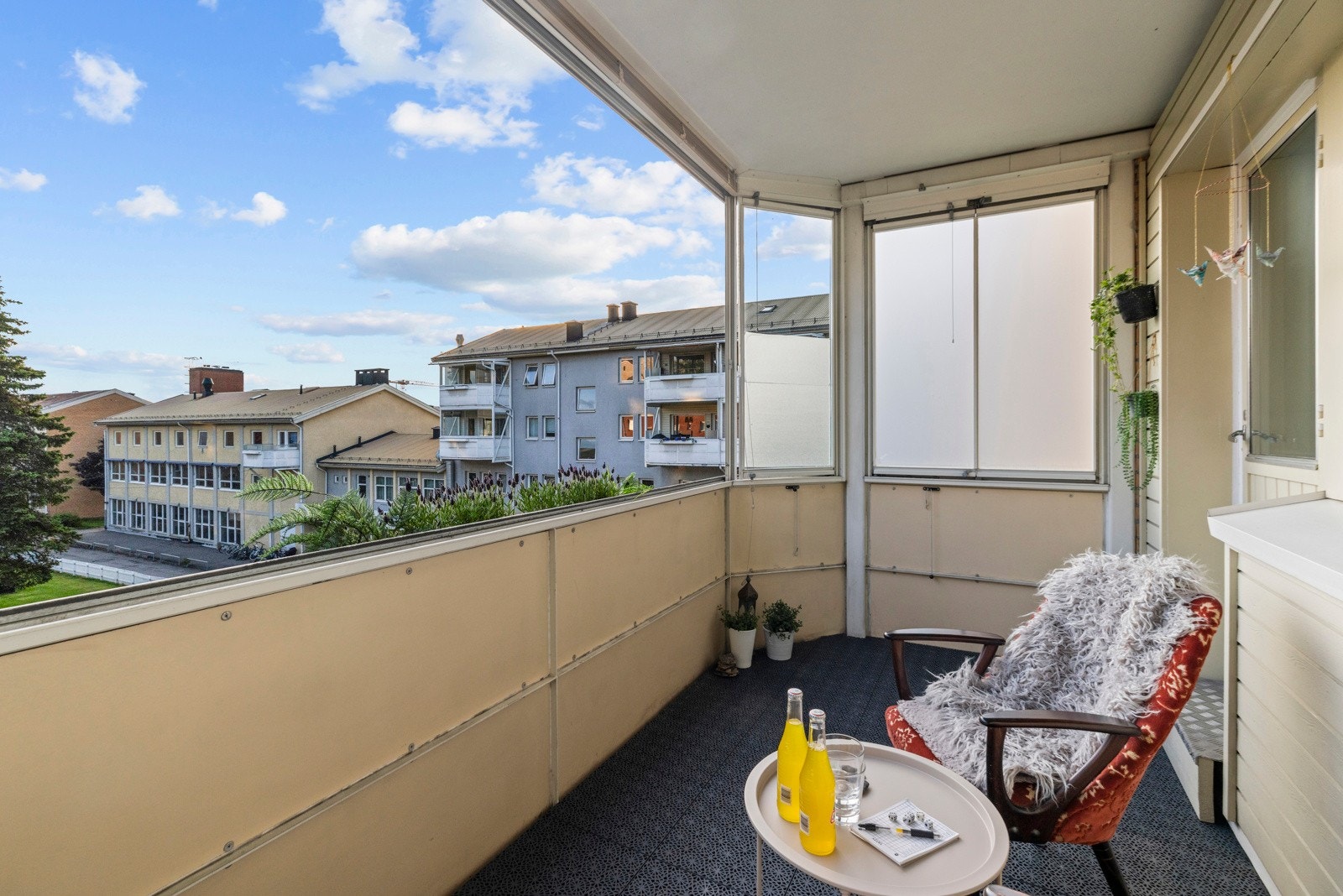 Veggene er innglasset, og kan lukkes igjen for utvidet bruk Galleribilde