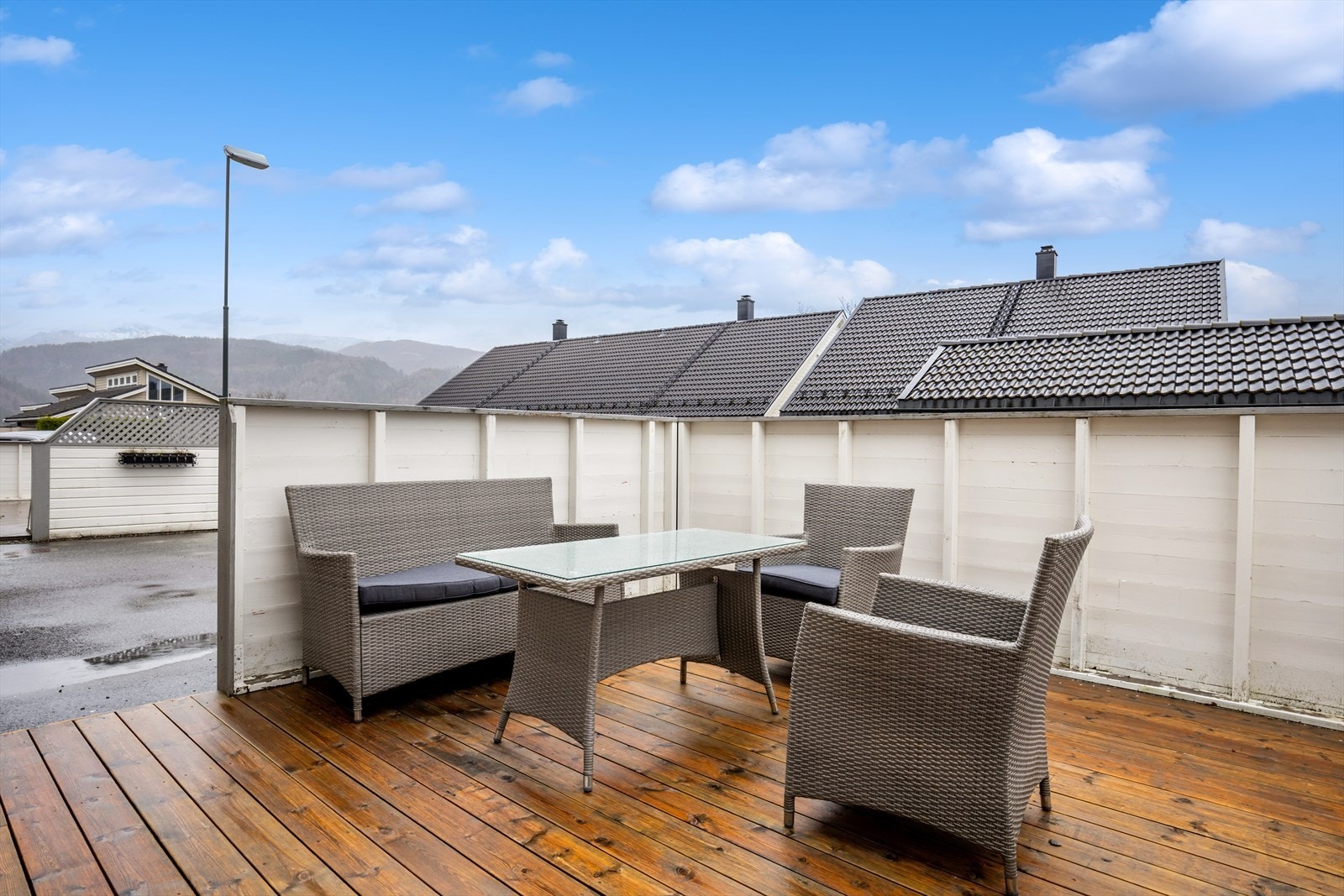 Terrasse rett utenfor. Galleribilde