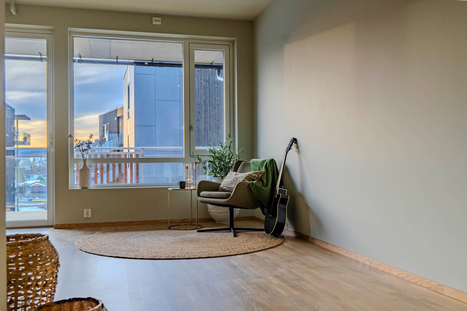 Bildet er fra en lik leilighet i samme bygg Galleribilde