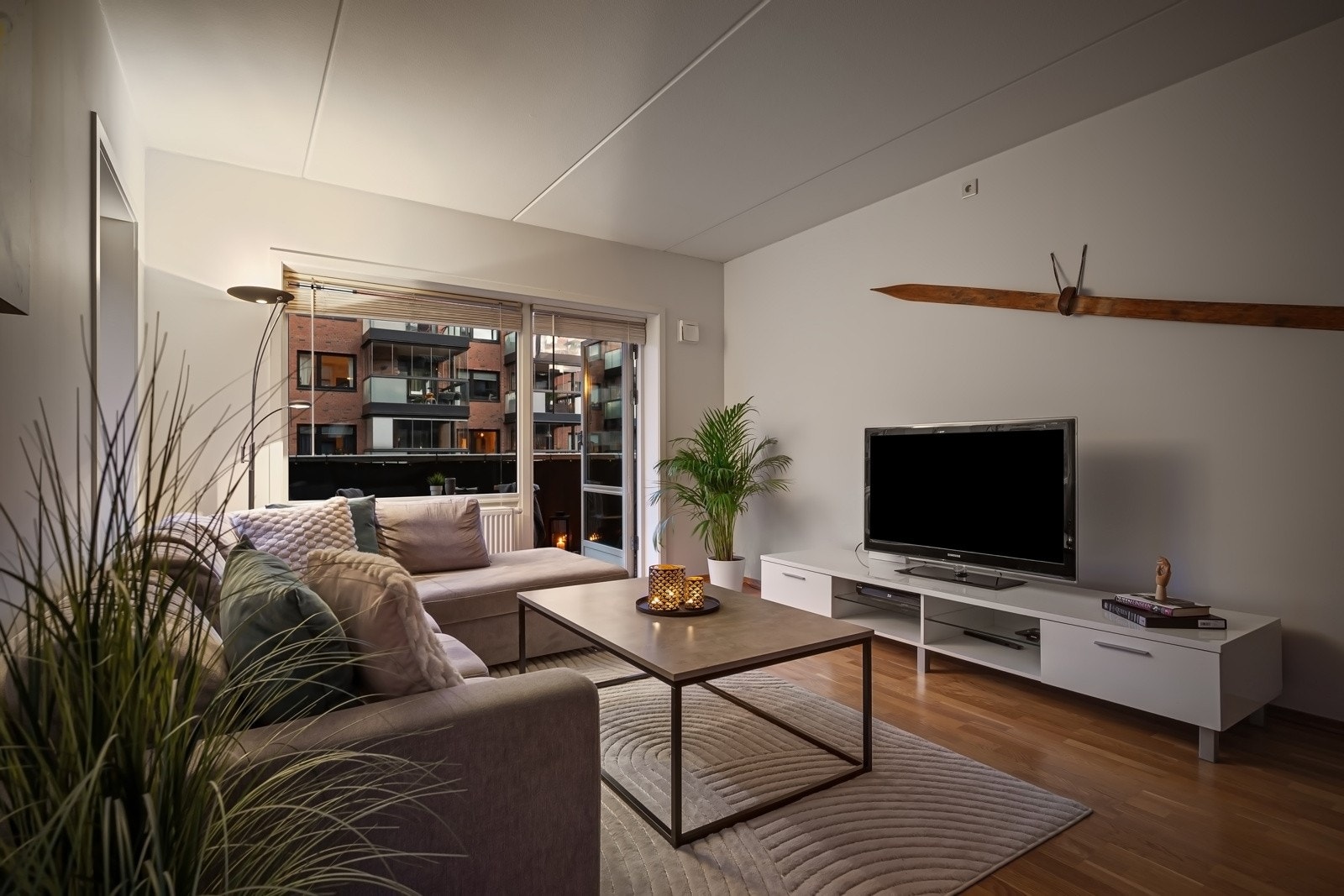 Rommet har en takhøyde på 2,55 meter Galleribilde