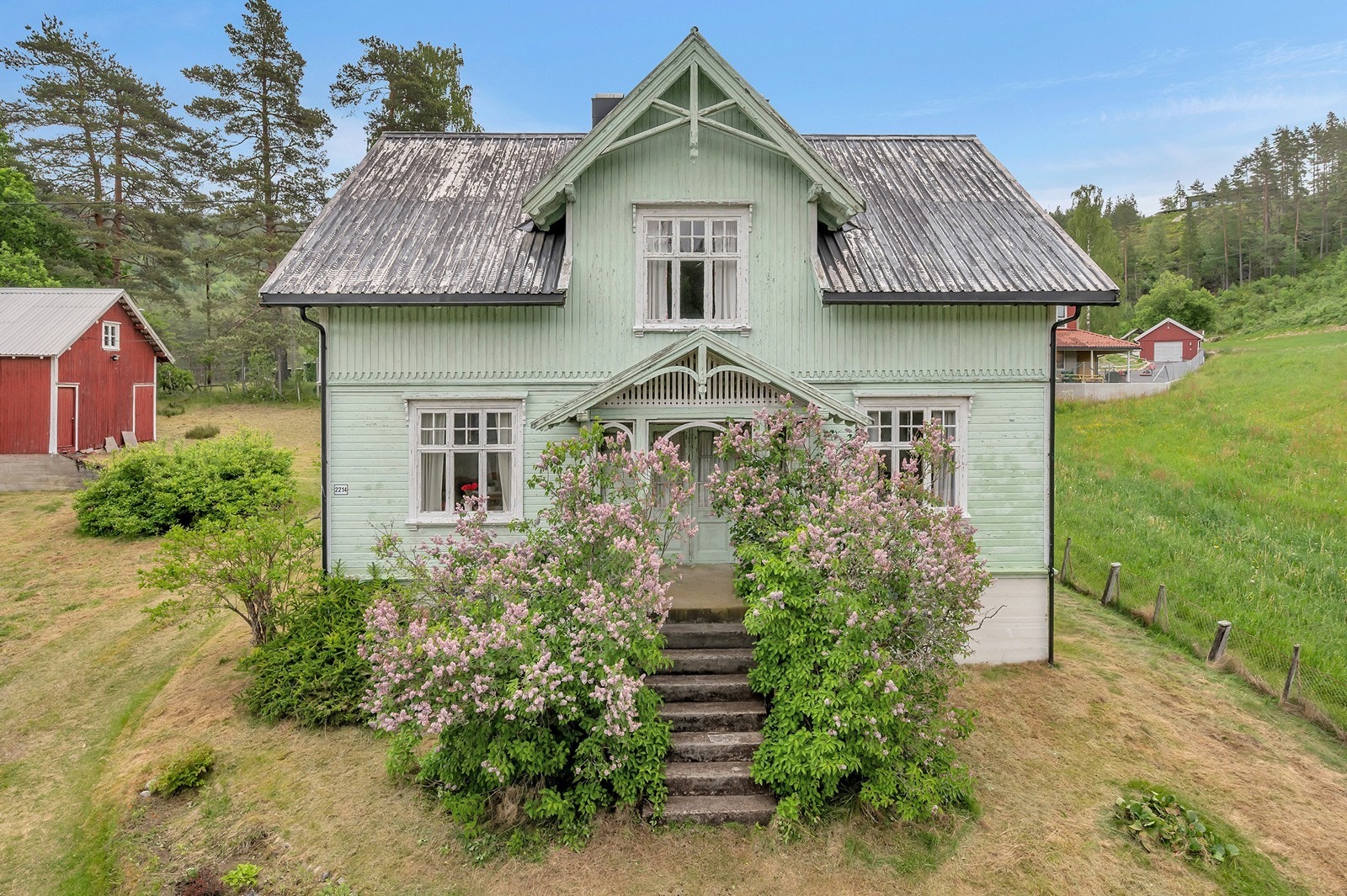 Eiendomsmegler Norge ved Runar Høygilt har gleden av å kunne presentere Herrefossveien 2214! Galleribilde