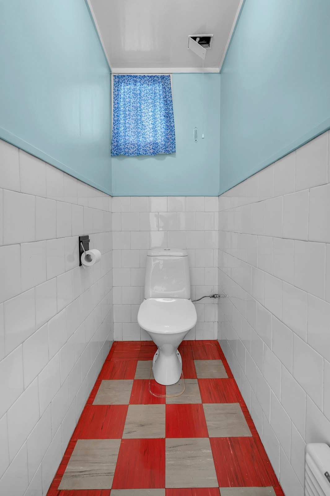 Toalettrom. Galleribilde