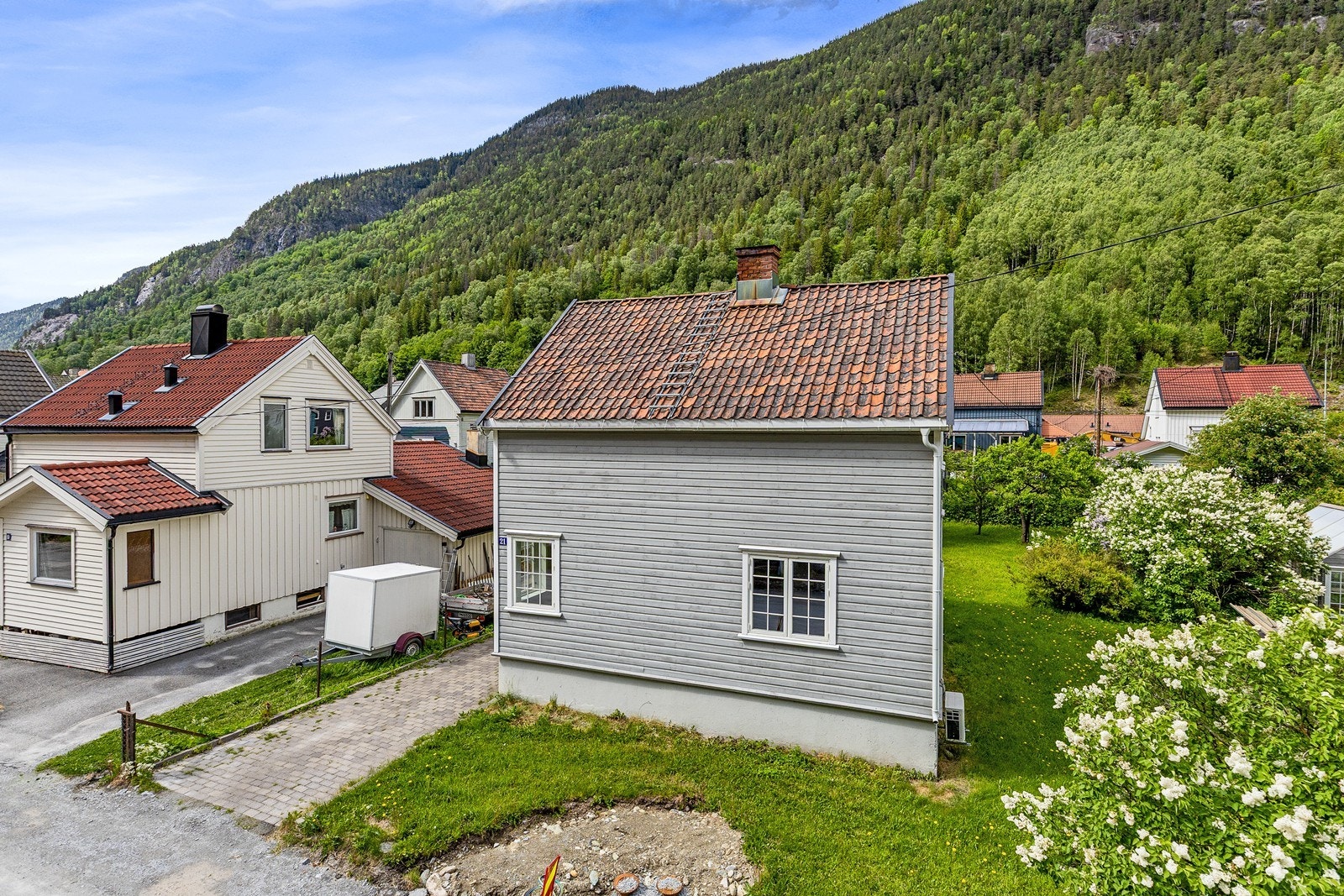 Fasade sett fra gata Galleribilde