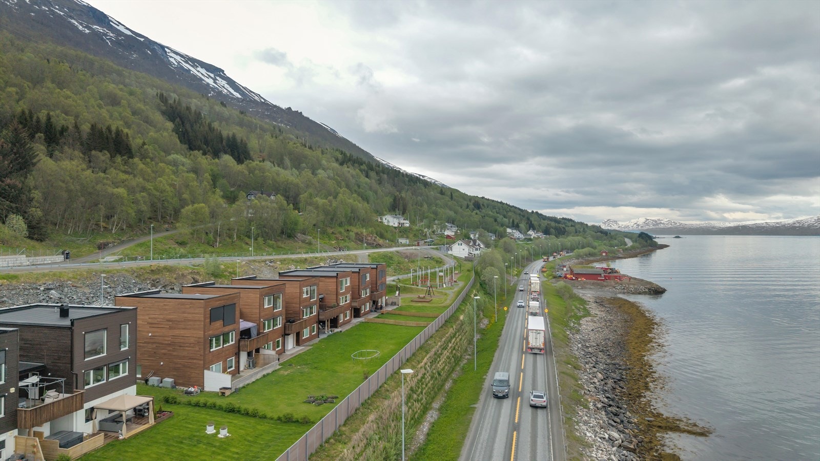 Kort vei til flotte turområder både sommer og vinterstid Galleribilde