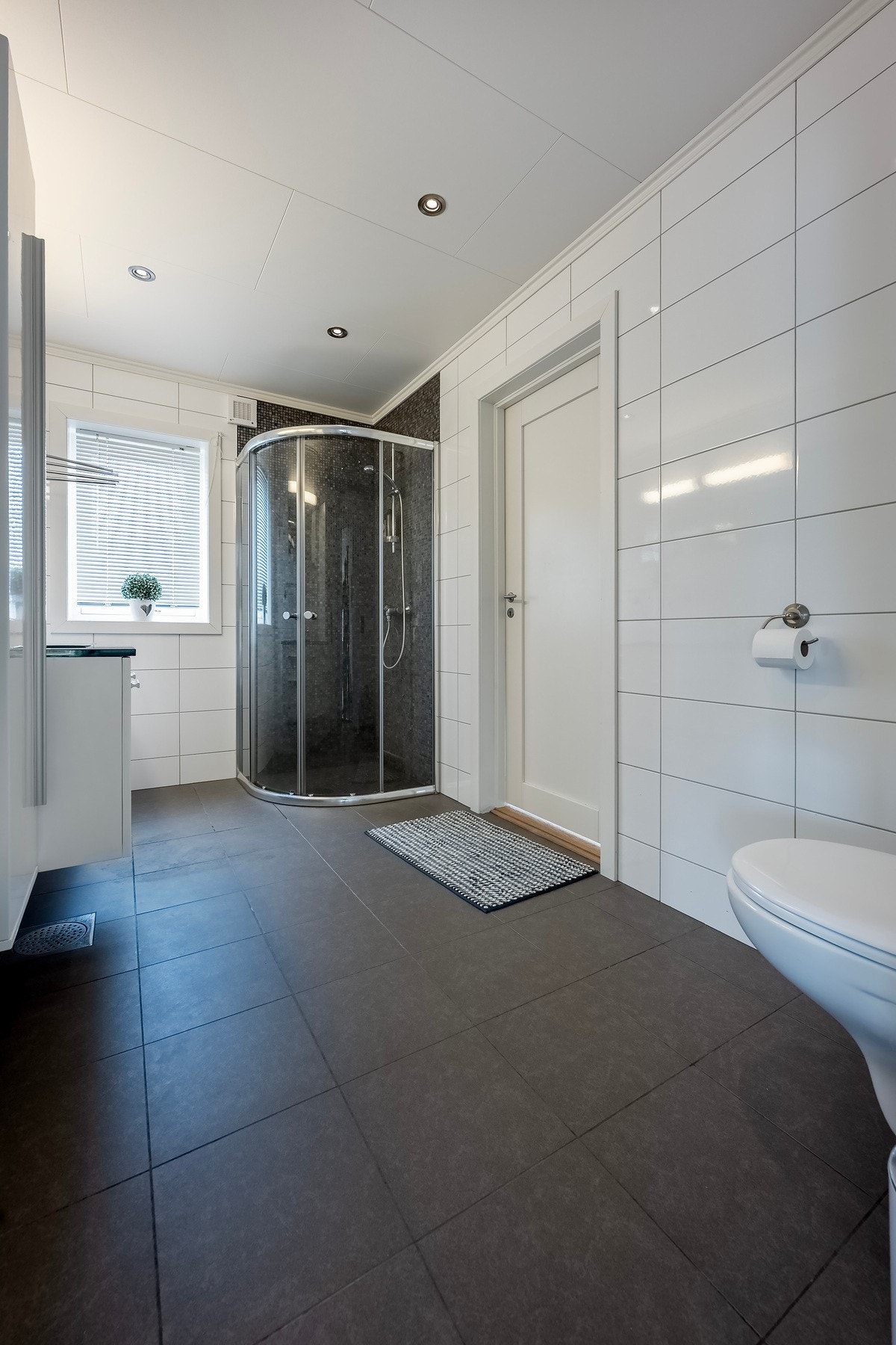 Badet fremgår av god og moderne standard. Galleribilde