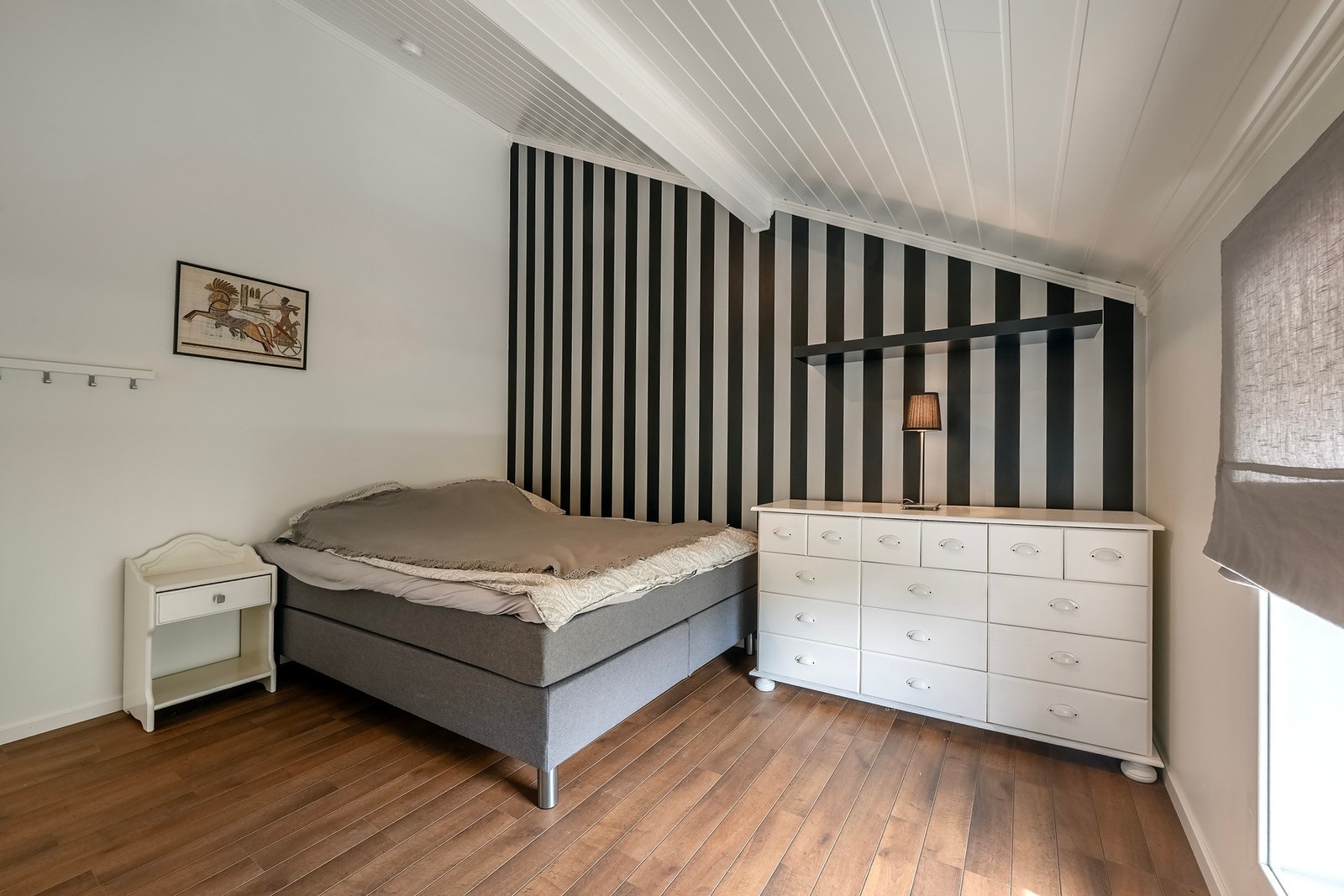 Soverom. Galleribilde