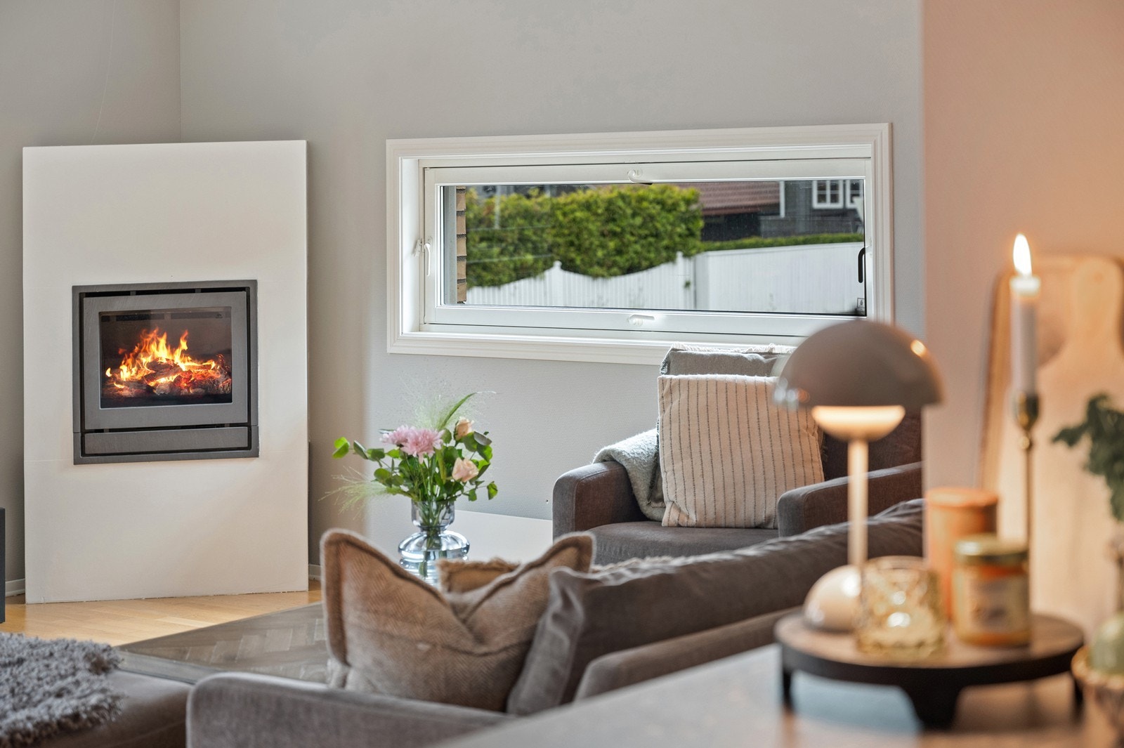 Gasspeis med eksos ført ut av veggen Galleribilde