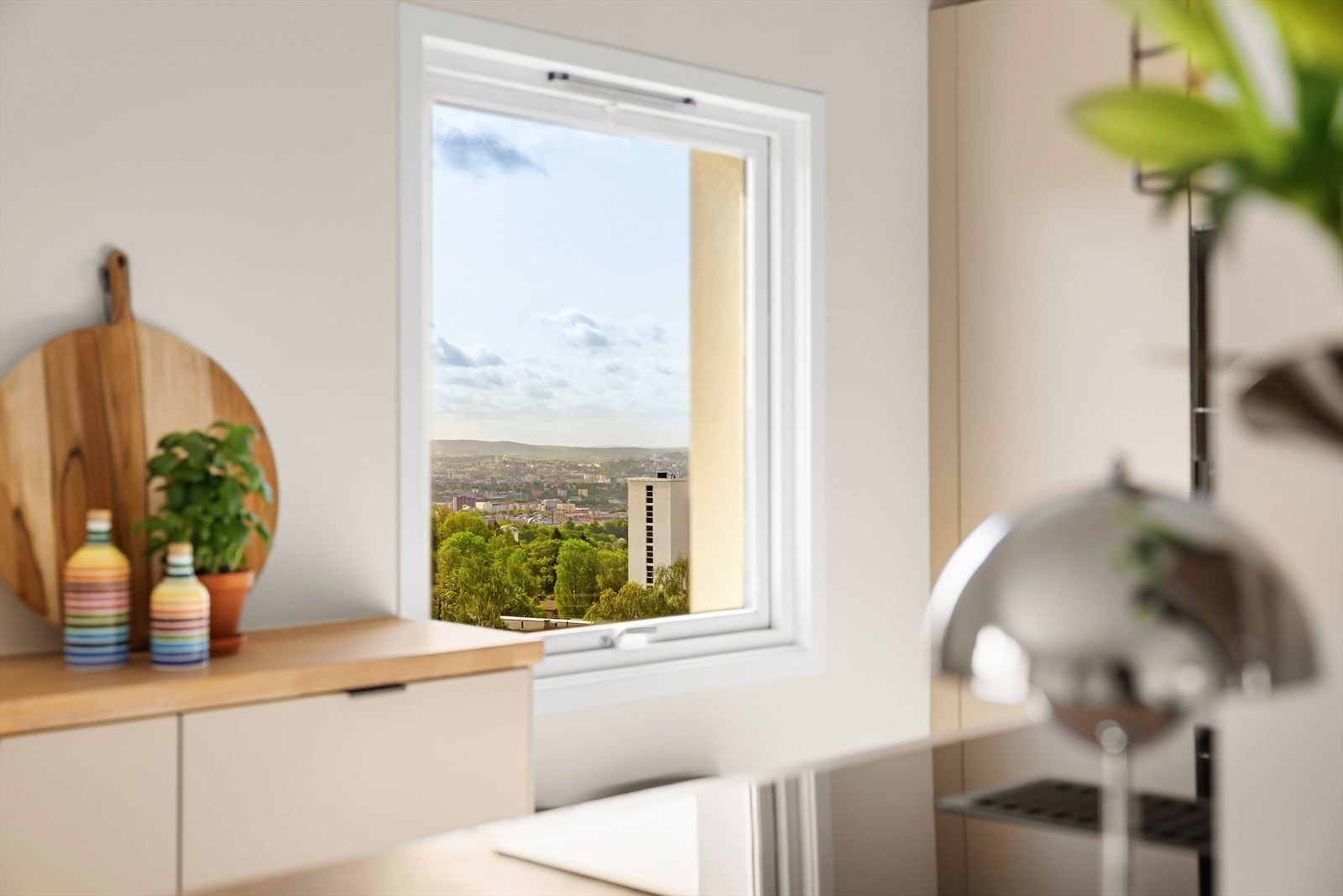 Vindu på kjøkkenet og på soverom skal byttes i regi av borettslaget Galleribilde