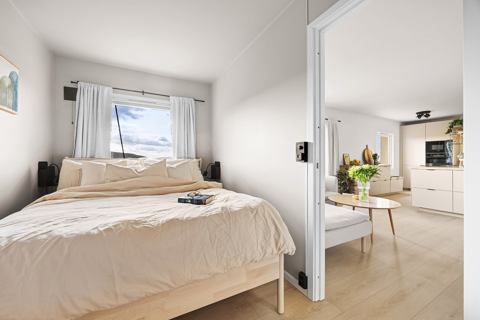 Soverommet er over 2 meter bredt, så man kan også plassere seng på tvers Galleribilde