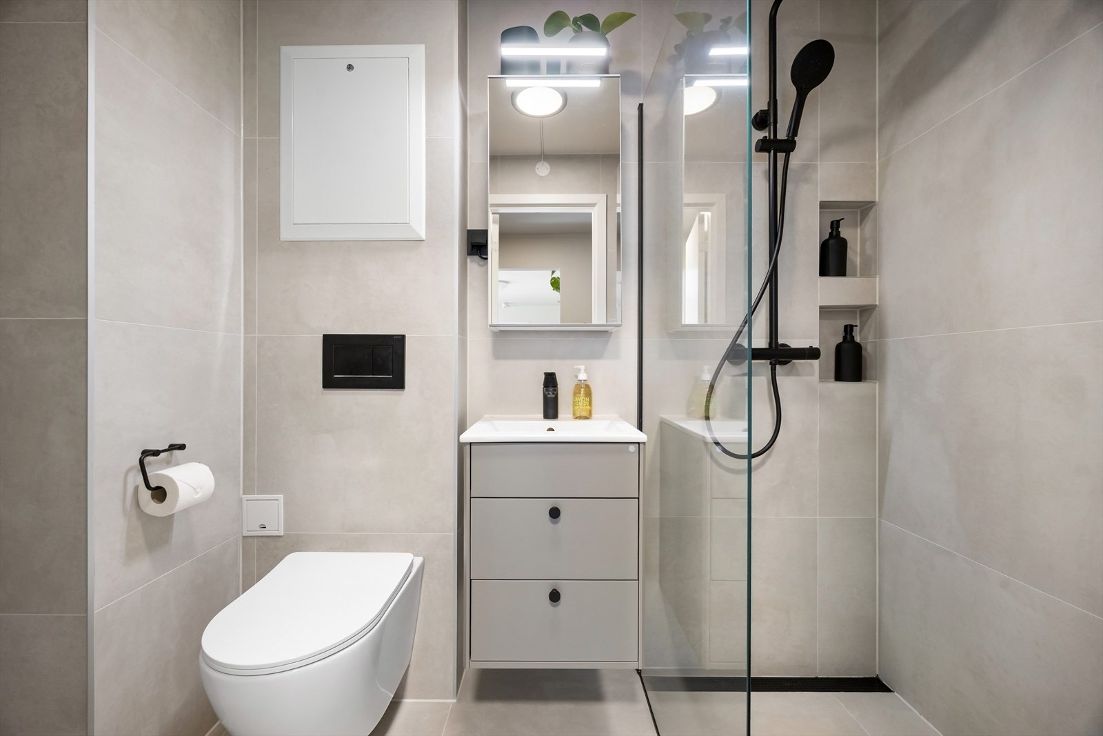 Meget lekkert bad som er nyoppusset i 2021 Galleribilde