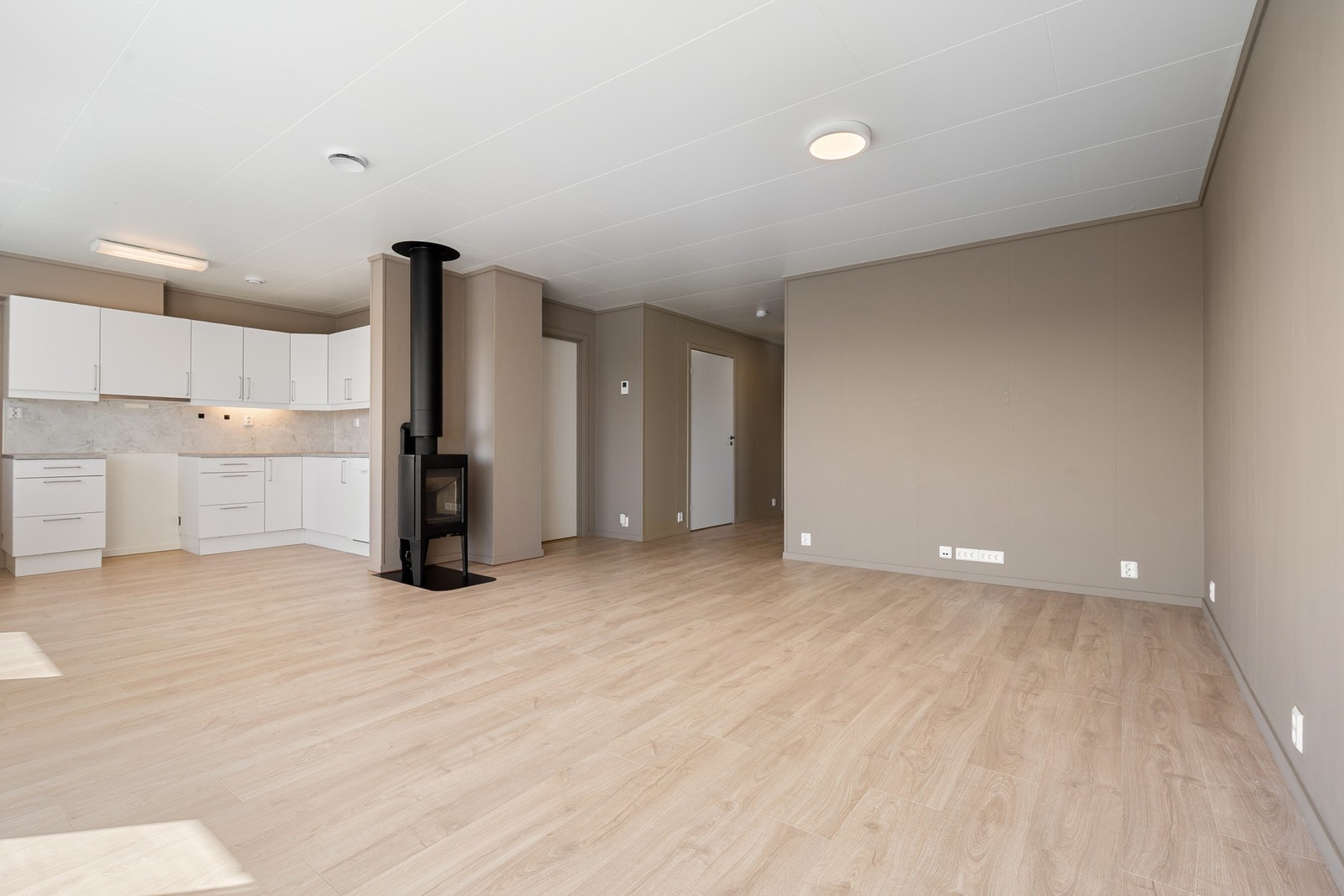 Denne boligen er ny anno 2022, med gjennomgående god standard Galleribilde