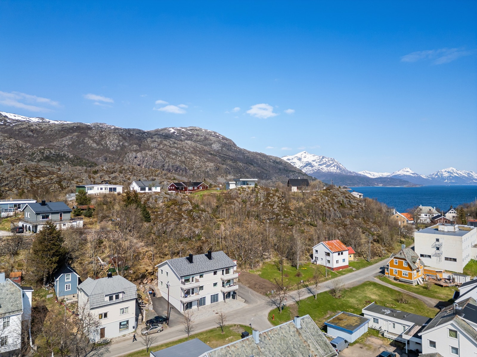 Her bor du sentralt i Lødingen Galleribilde