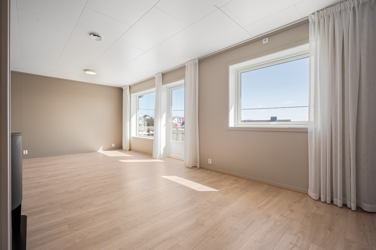 Adkomst til veranda fra stuen Galleribilde