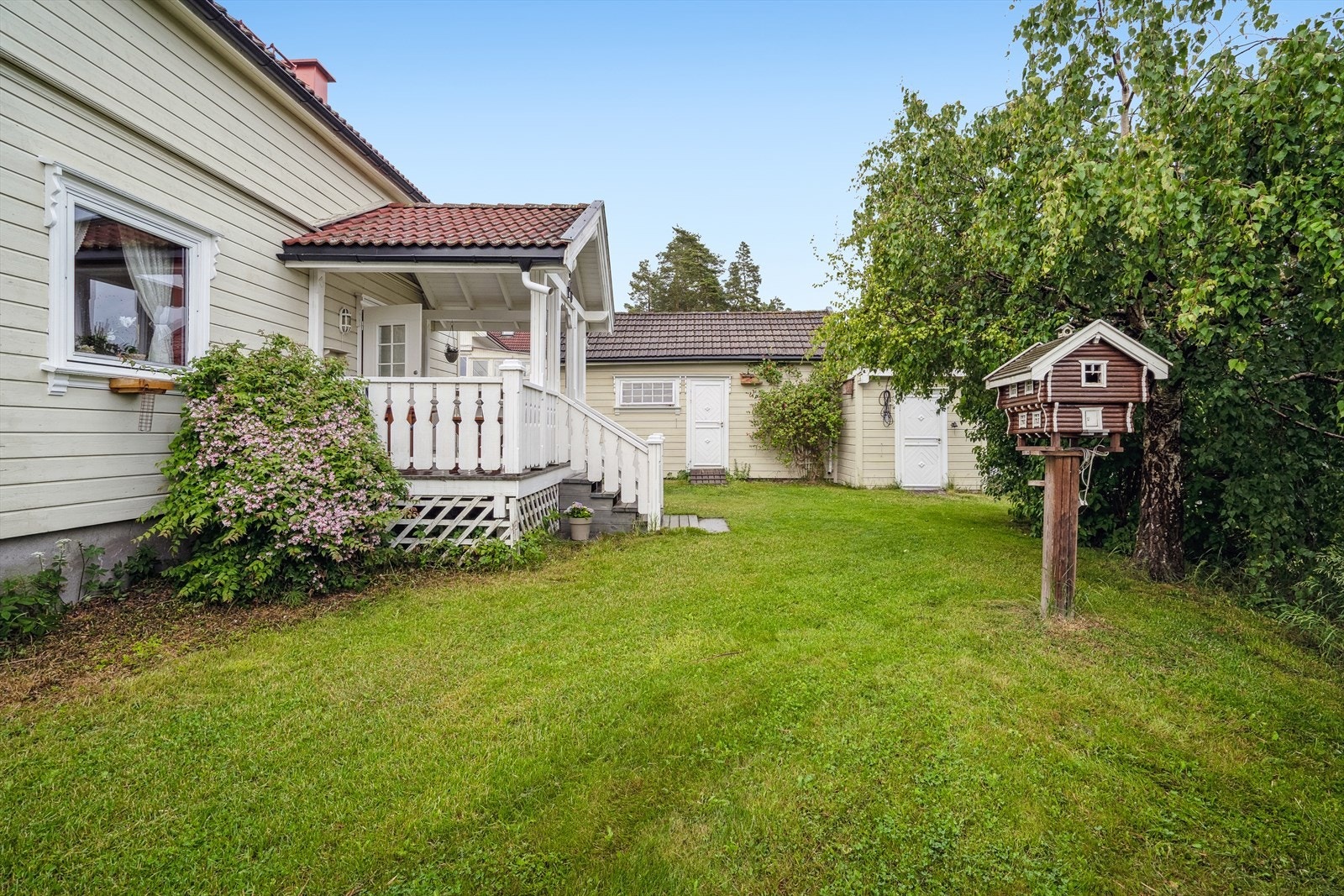 Hagen innbyr til lek og moro for små og store. Galleribilde
