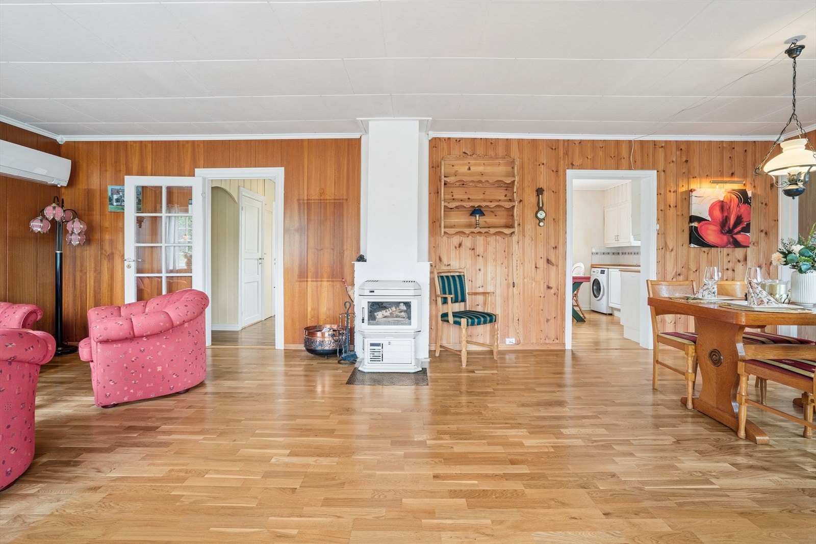 Her får du god plass til å invitere familie og venner til sosiale sammenkomster. Galleribilde