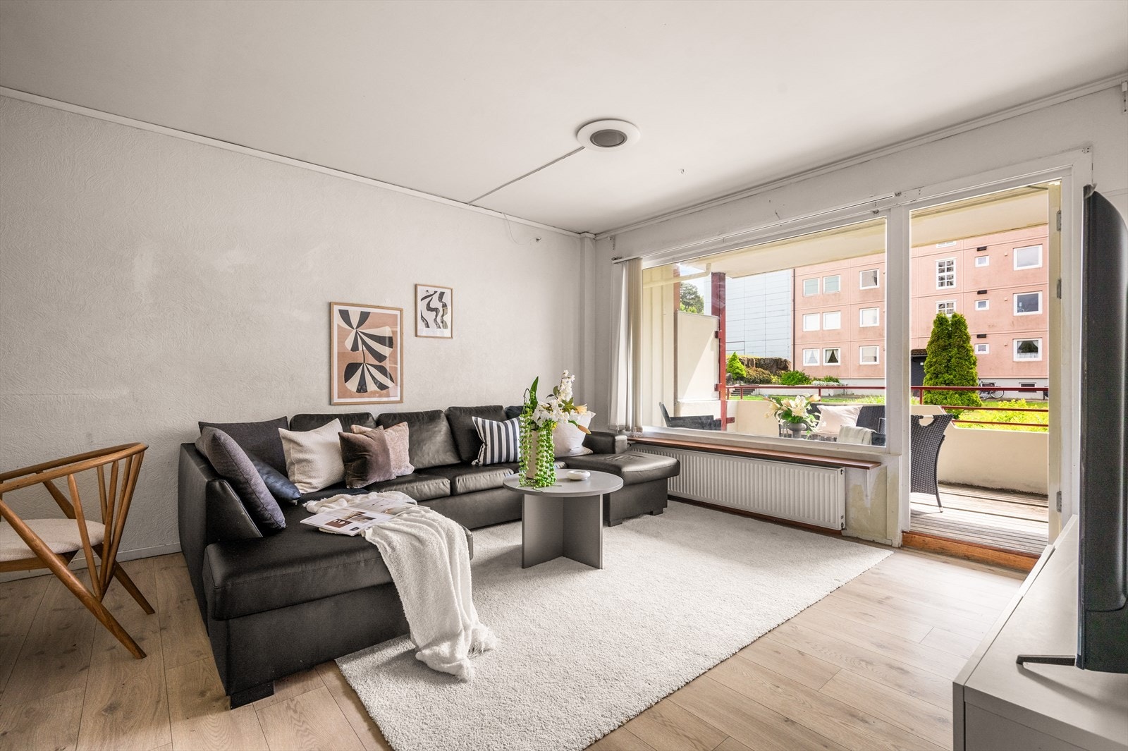 Aktiv Eiendomsmegling v/Lars Waage og Ola Øverland har den store gleden av å presentere Ture Nermans vei 31. Galleribilde