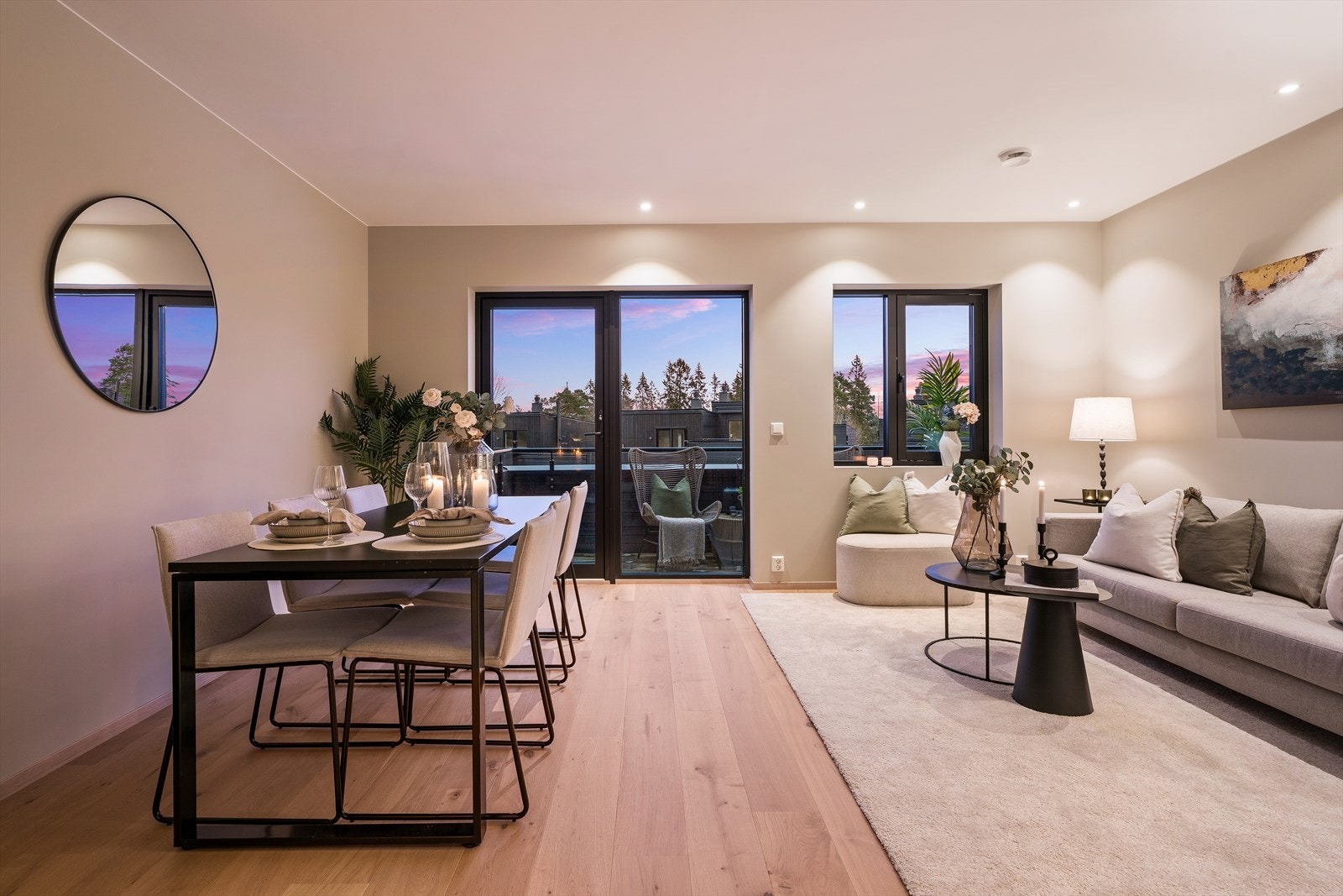 Kveldsstemning i stuen. Galleribilde