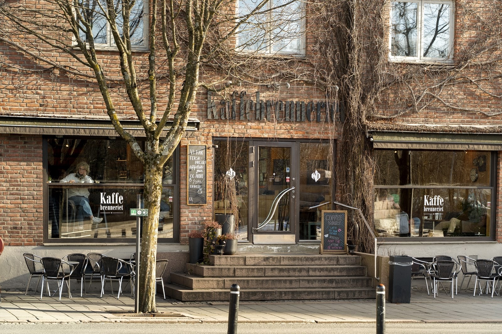 Asker sentrum byr på et godt utvalg av kafeer og spisesteder. Galleribilde