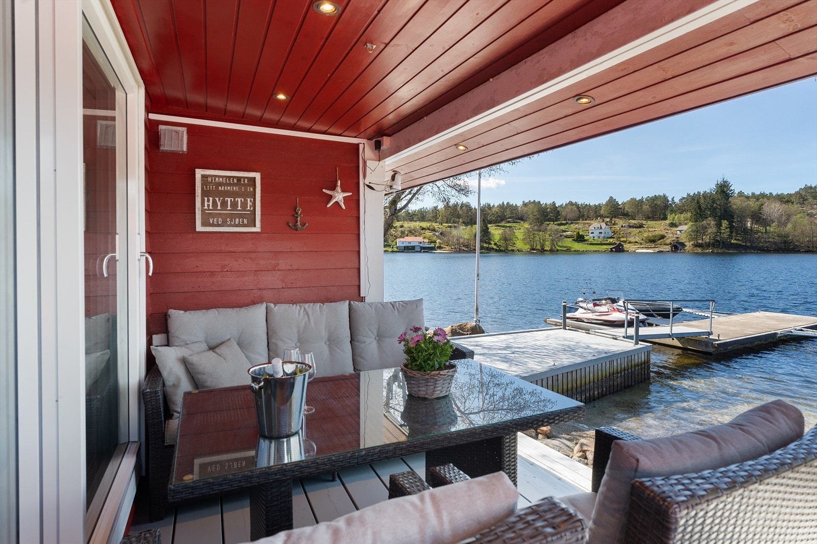 God plass til hagemøbler Galleribilde