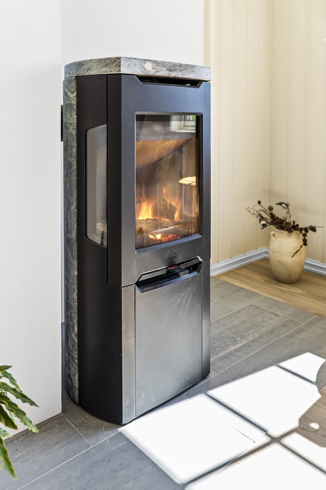 Klebersteinsovn - en flott ovn som gir godt med ettervarme. Galleribilde