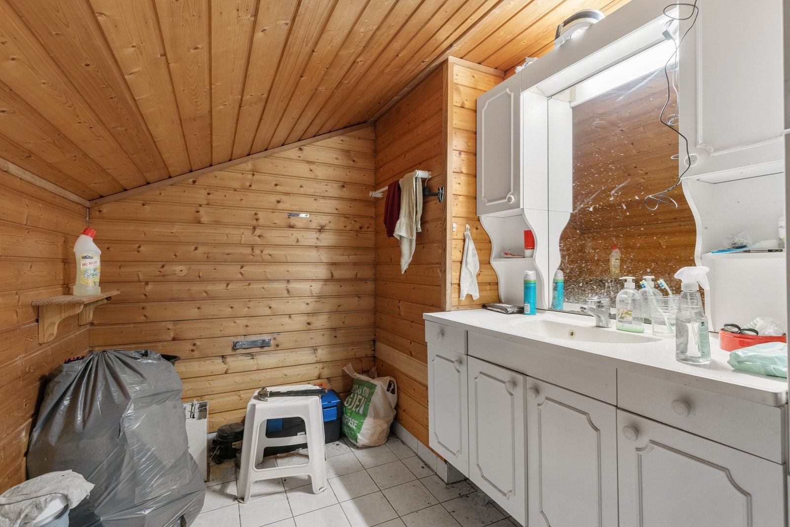 Kroksløkka 12- Bygget har behov for modernisering, for mer detaljer se tilstandsrapport fra takstmann i salgsoppgaven. Galleribilde