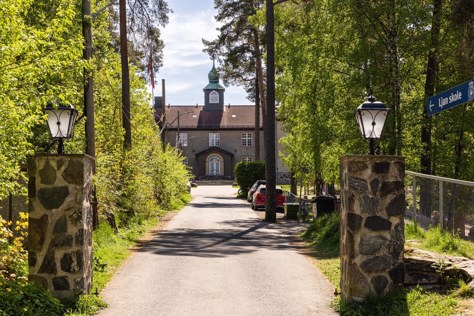 Boligen sogner til Ljan barneskole. Galleribilde