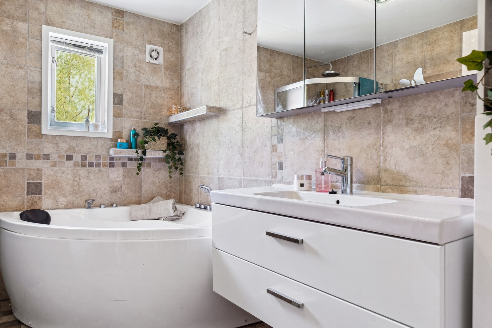 Baderom oppgradert i 2009. Galleribilde