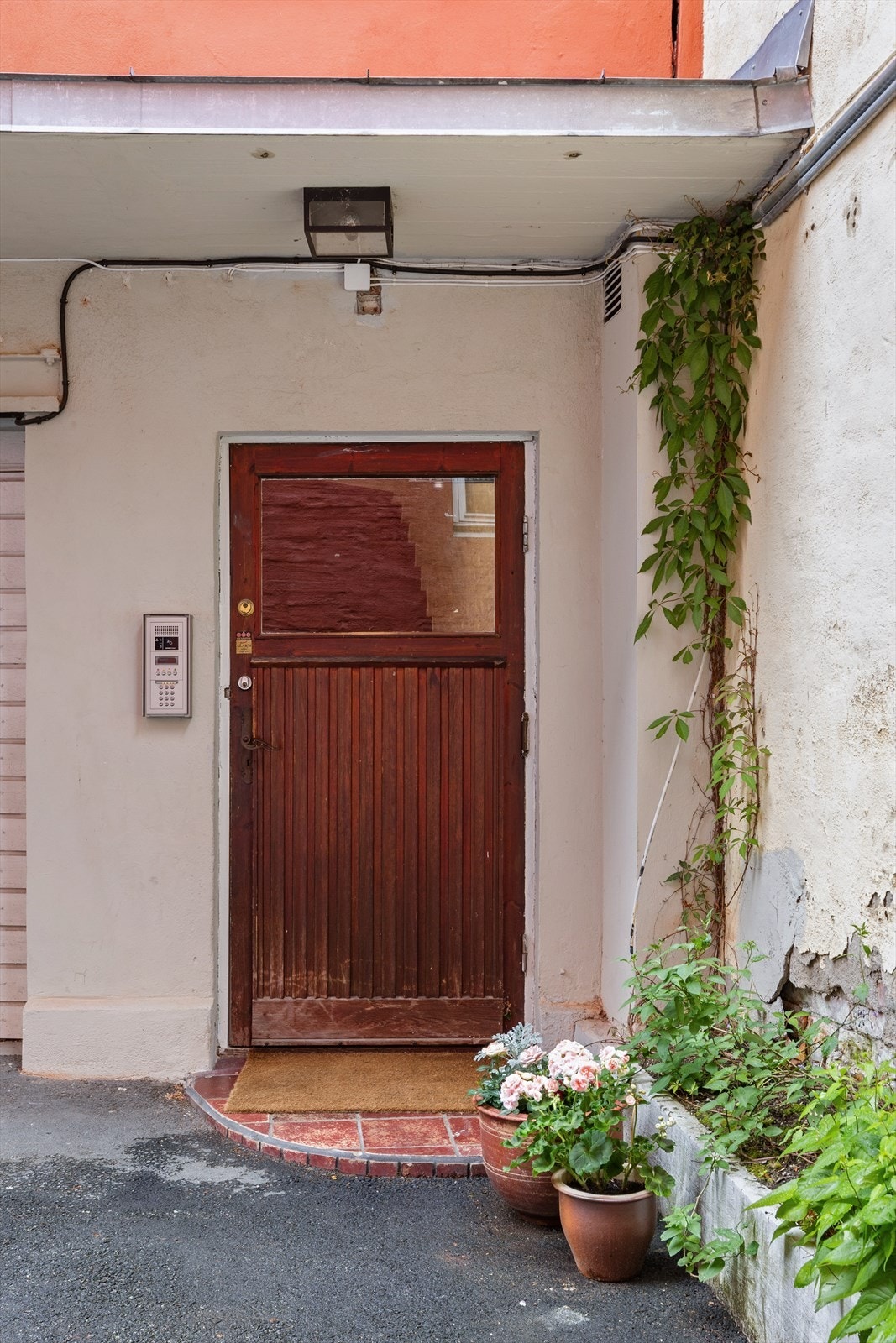 Hovedinngang i Stallbygningen Galleribilde