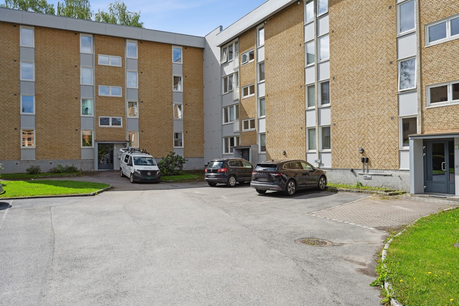 Leiligheten ligger svært sentral til i Lillehammer med alle sentrumsfasiliteter i umiddelbar nærhet. Galleribilde