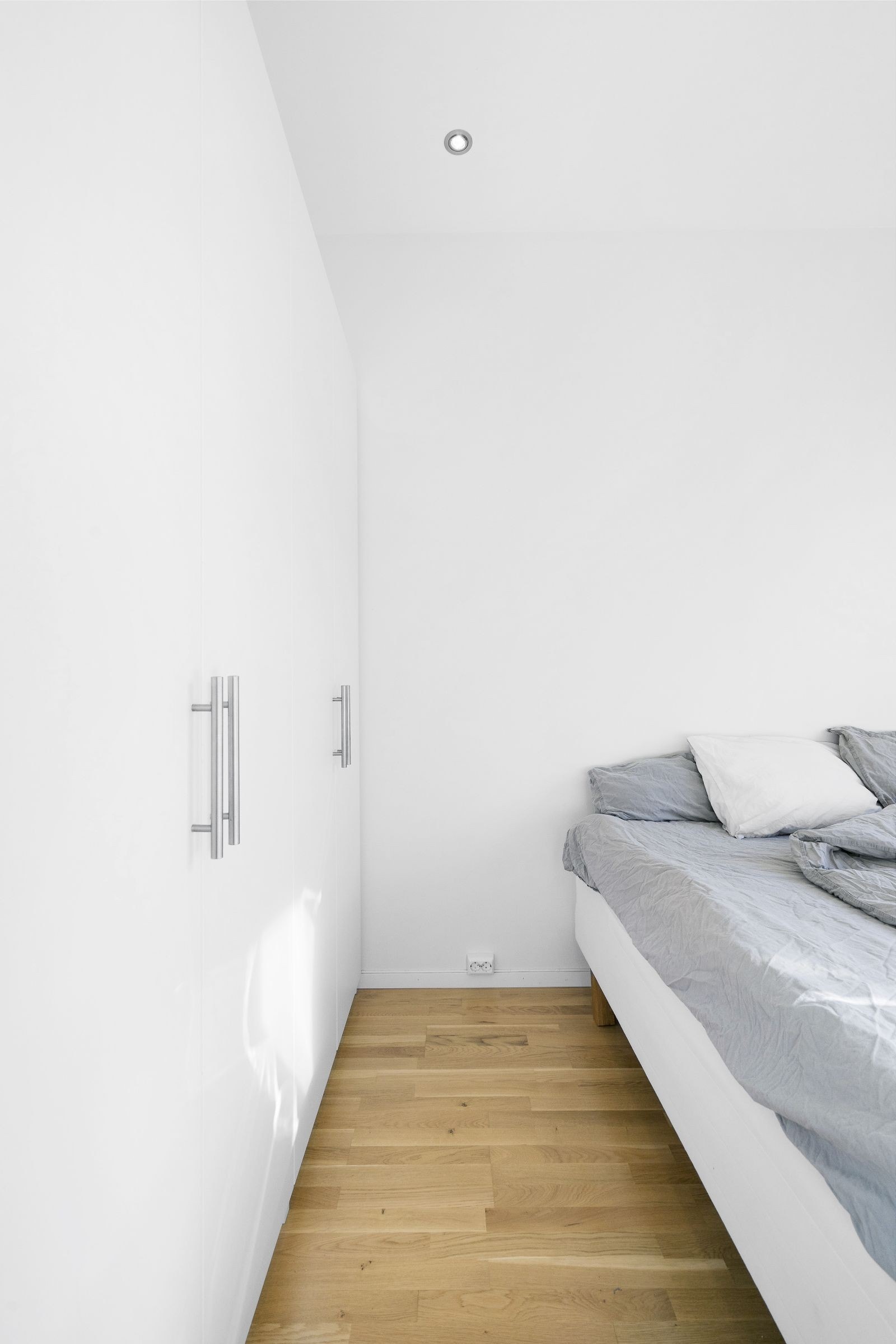 Soverom med garderobe Galleribilde