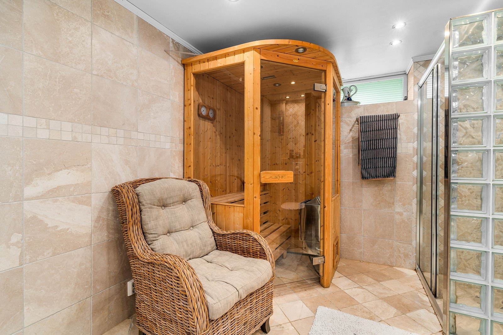 Bad i underetasje Galleribilde