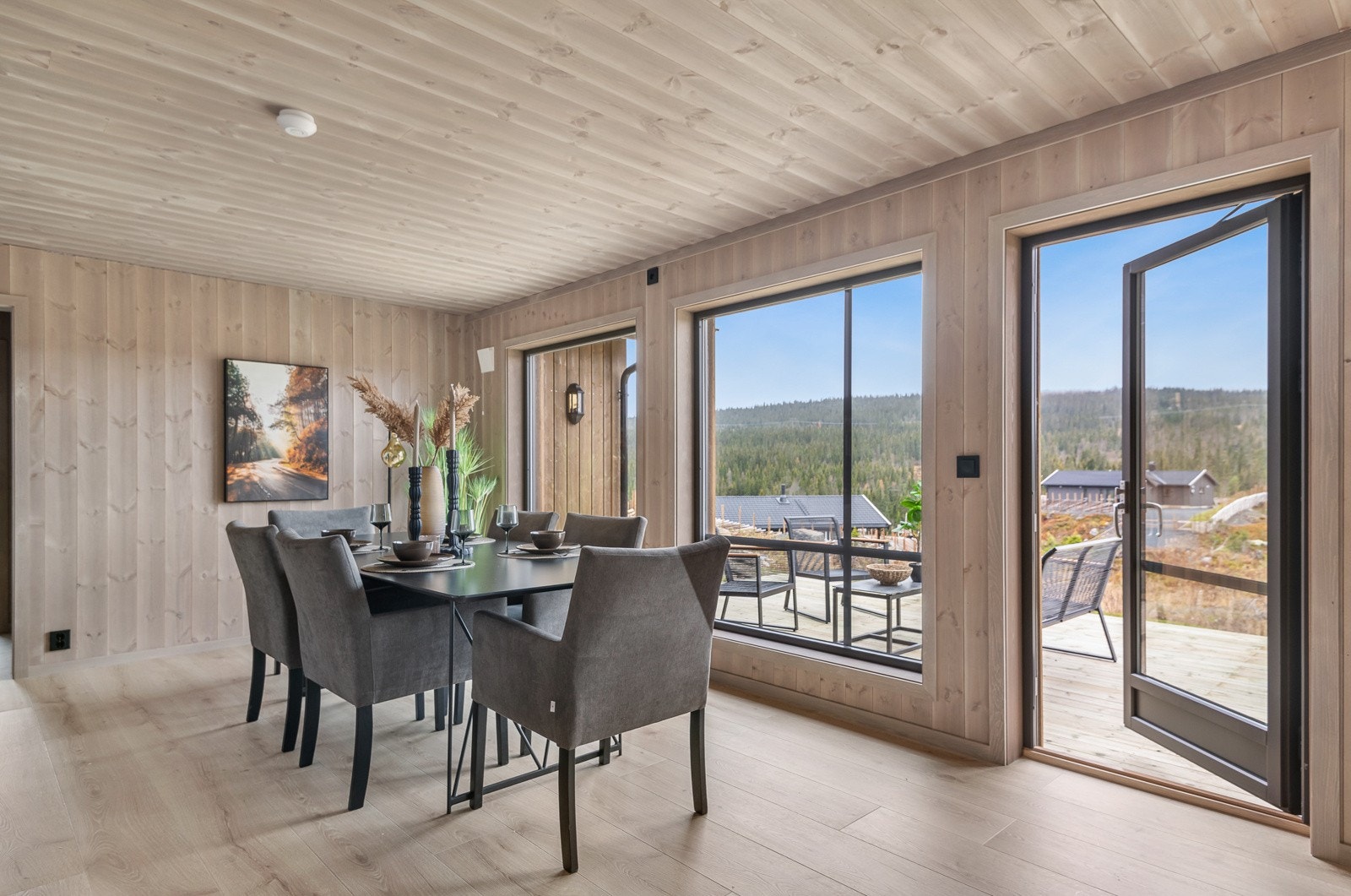 God plass til spisebord Galleribilde