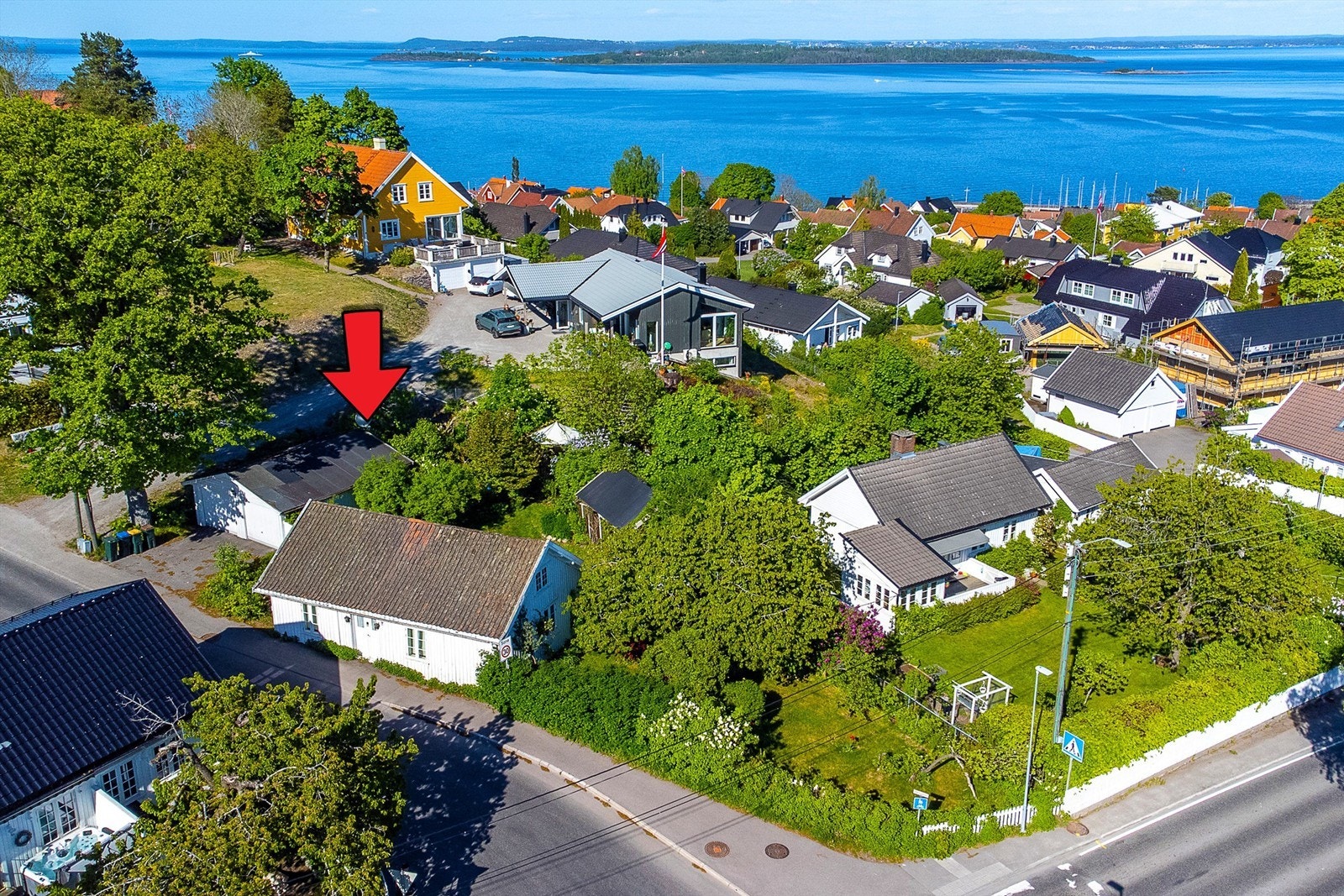 Sjønær beliggenhet Galleribilde