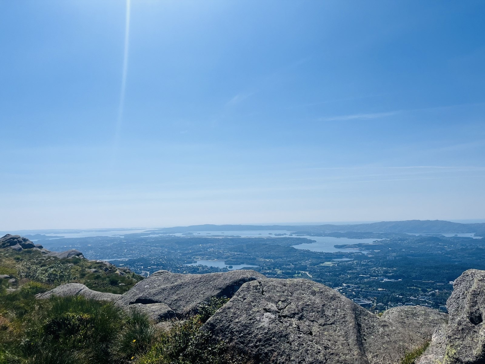 For de turglade er det mange fine turmuligheter i området, som f.eks. Løvstakken Galleribilde