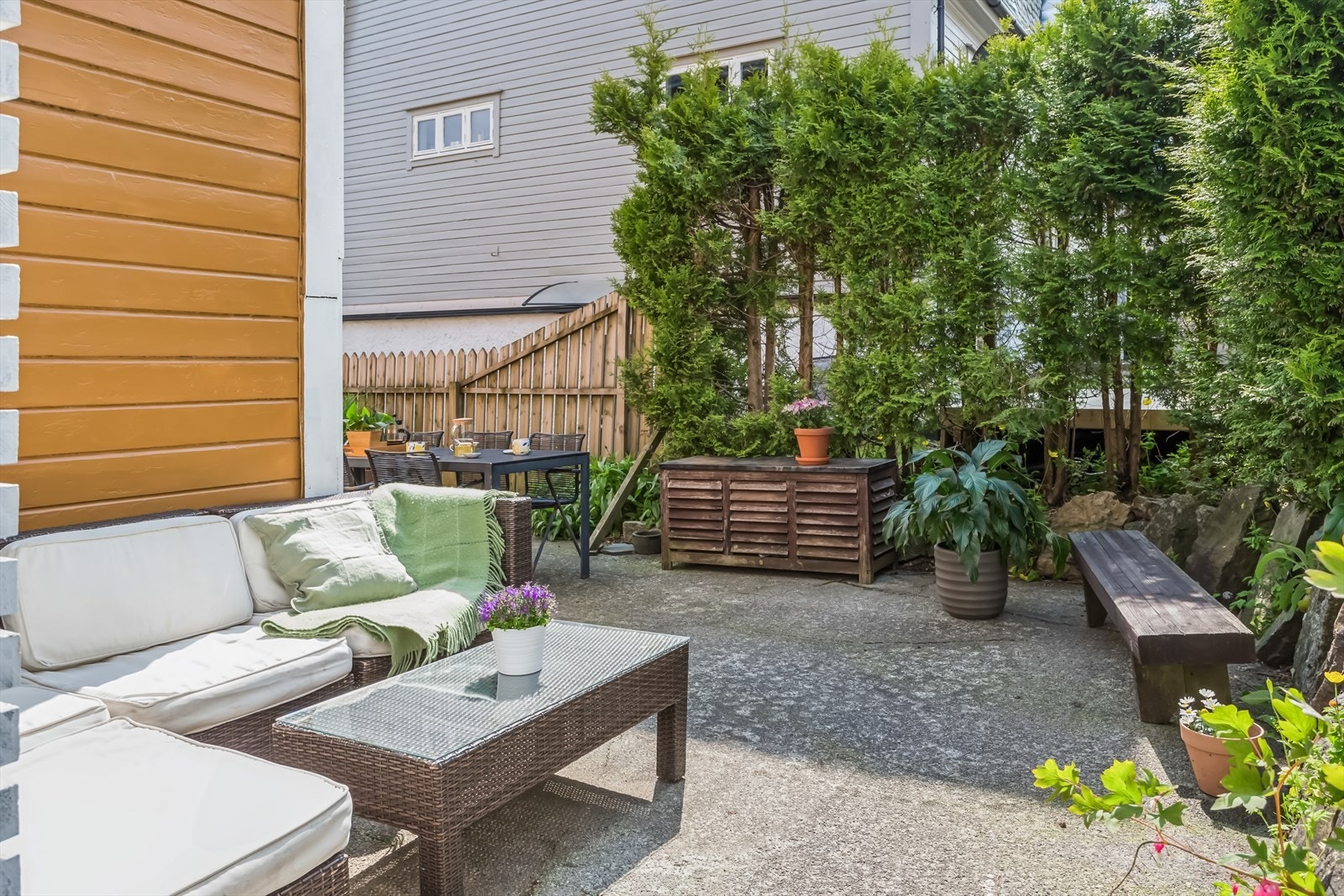 Hagen er den perfekte plassen å slappe av på fine dager Galleribilde