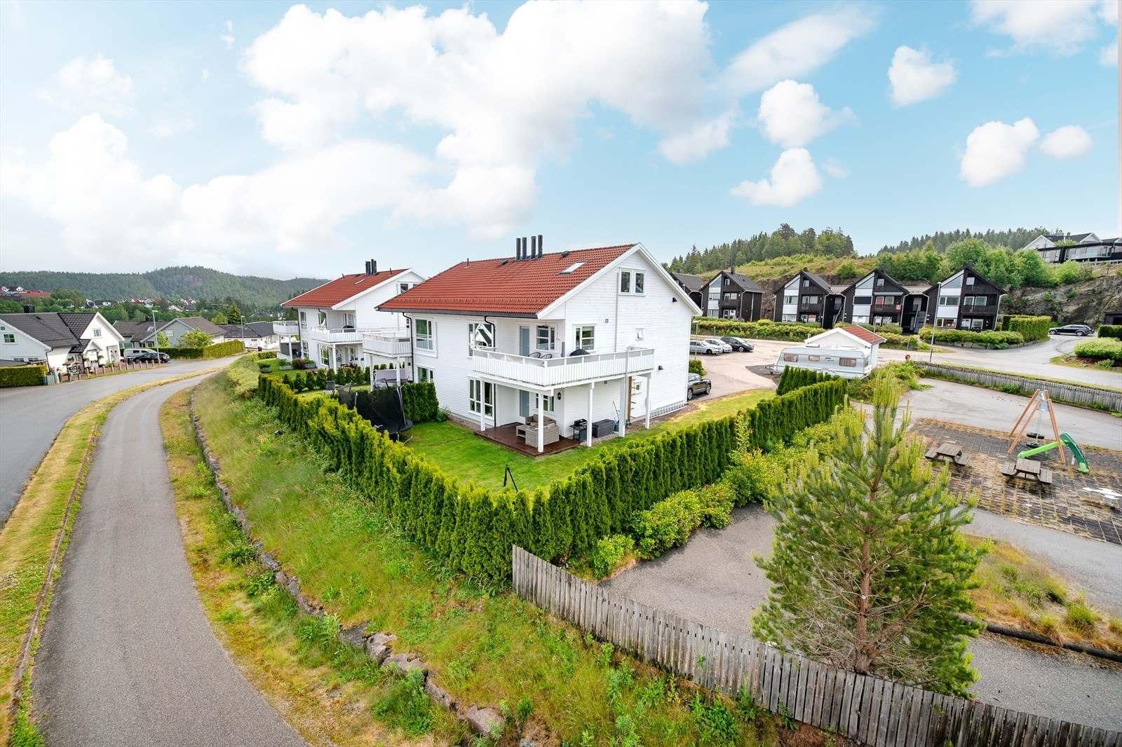 Skjermet beliggenhet i barnevennlig område Galleribilde