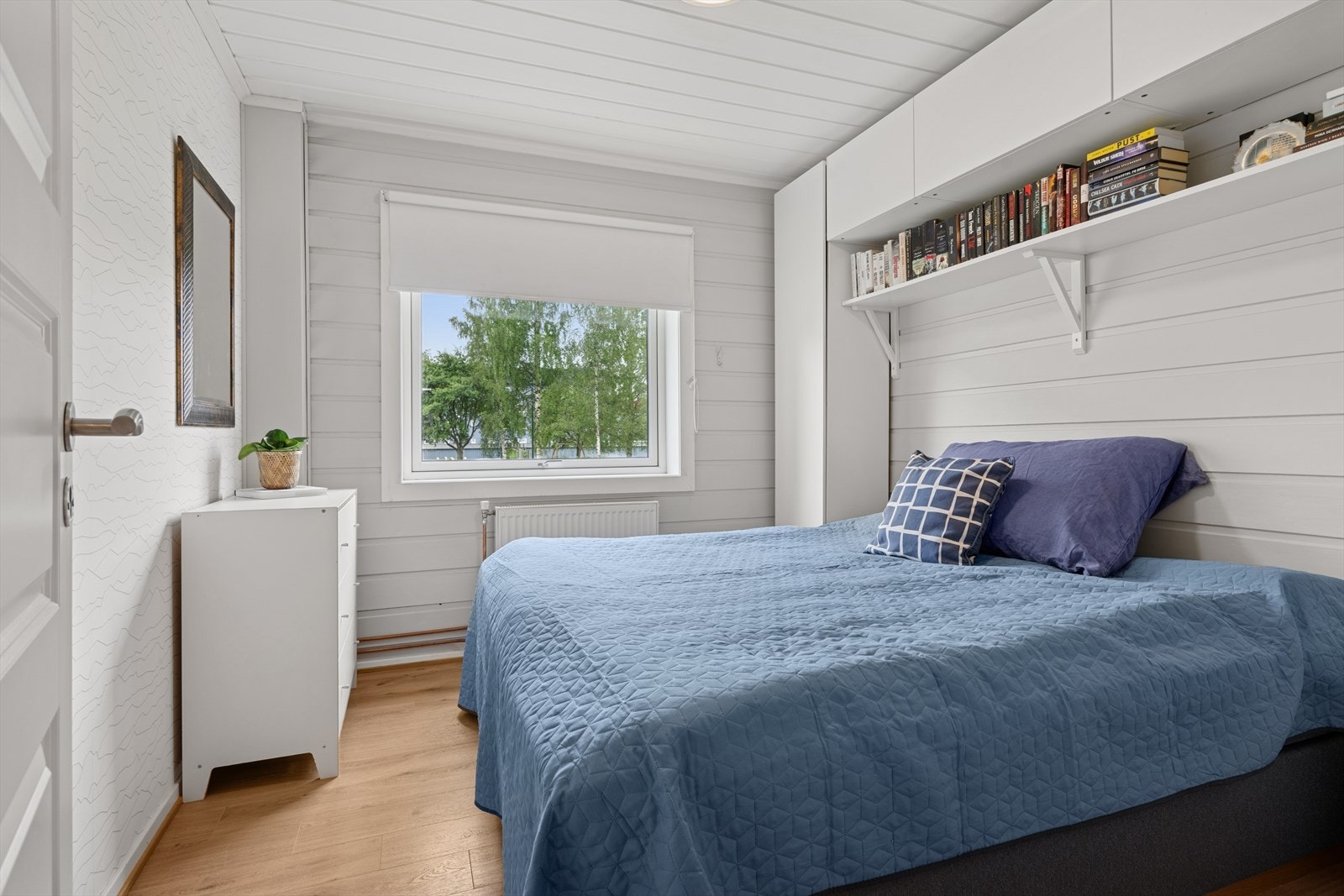 Soverom 2 er perfekt som f.eks barnerom eller gjesterom. Galleribilde