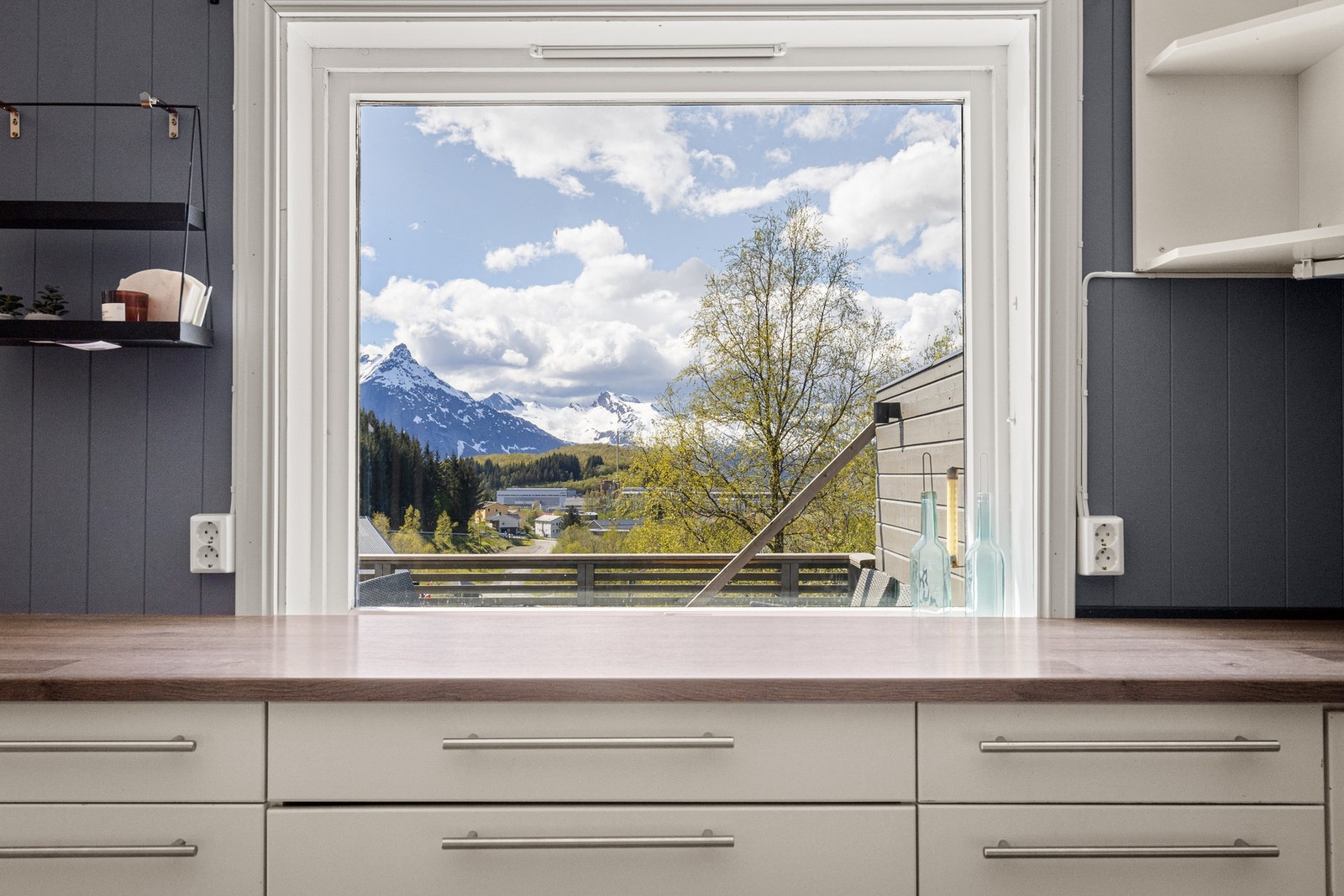 Matlaging med fantastisk utsikt Galleribilde