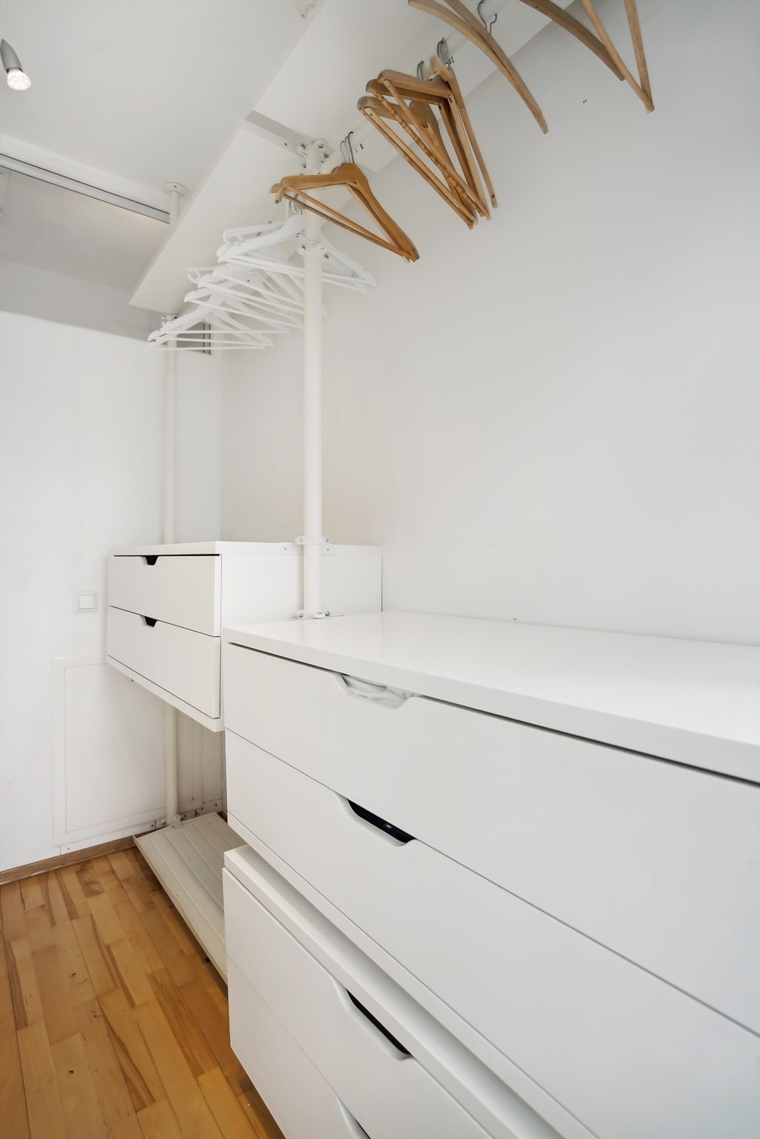 Soverom 1 med walk-in-garderobe Galleribilde