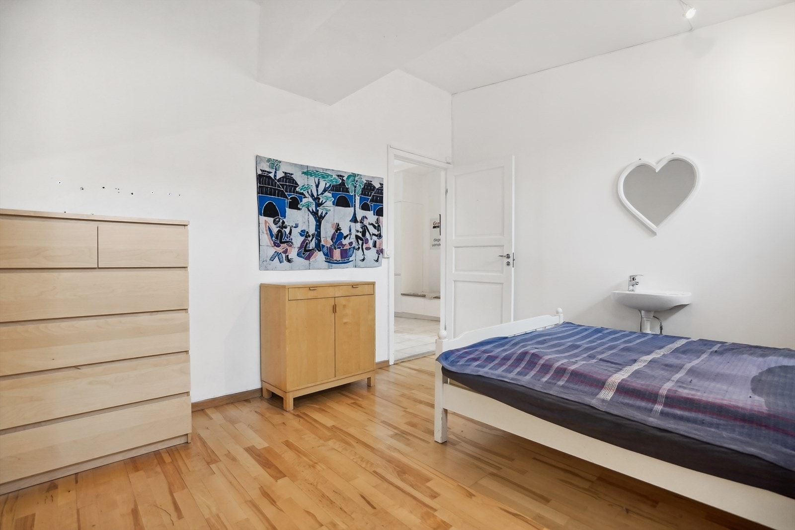 Disponibelt rom Galleribilde