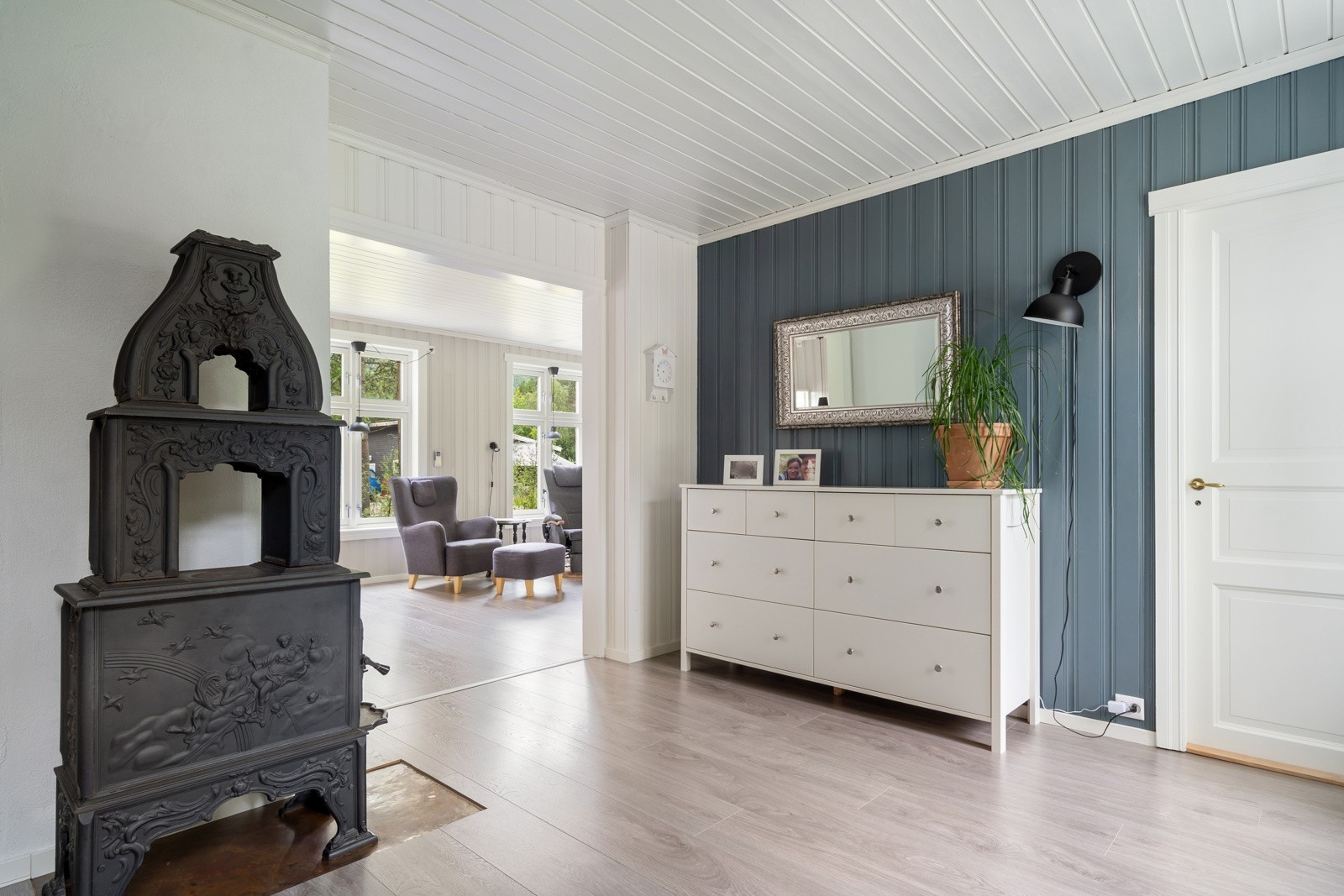 Koselig peis som gir ekstra hygge på kalde høstkvelder.